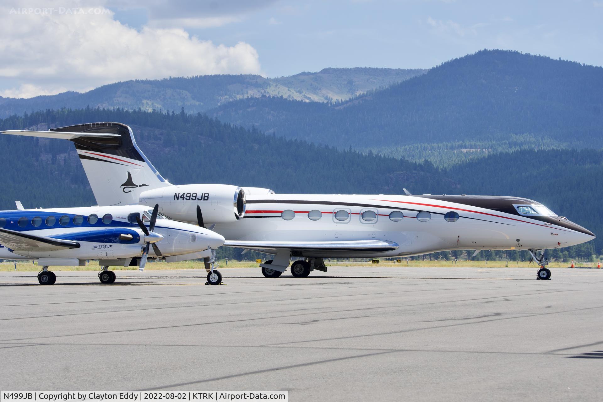 N499JB, 2018 Gulfstream Aerospace GVII-G500 C/N 72031, Truckee Airport in California 2022.