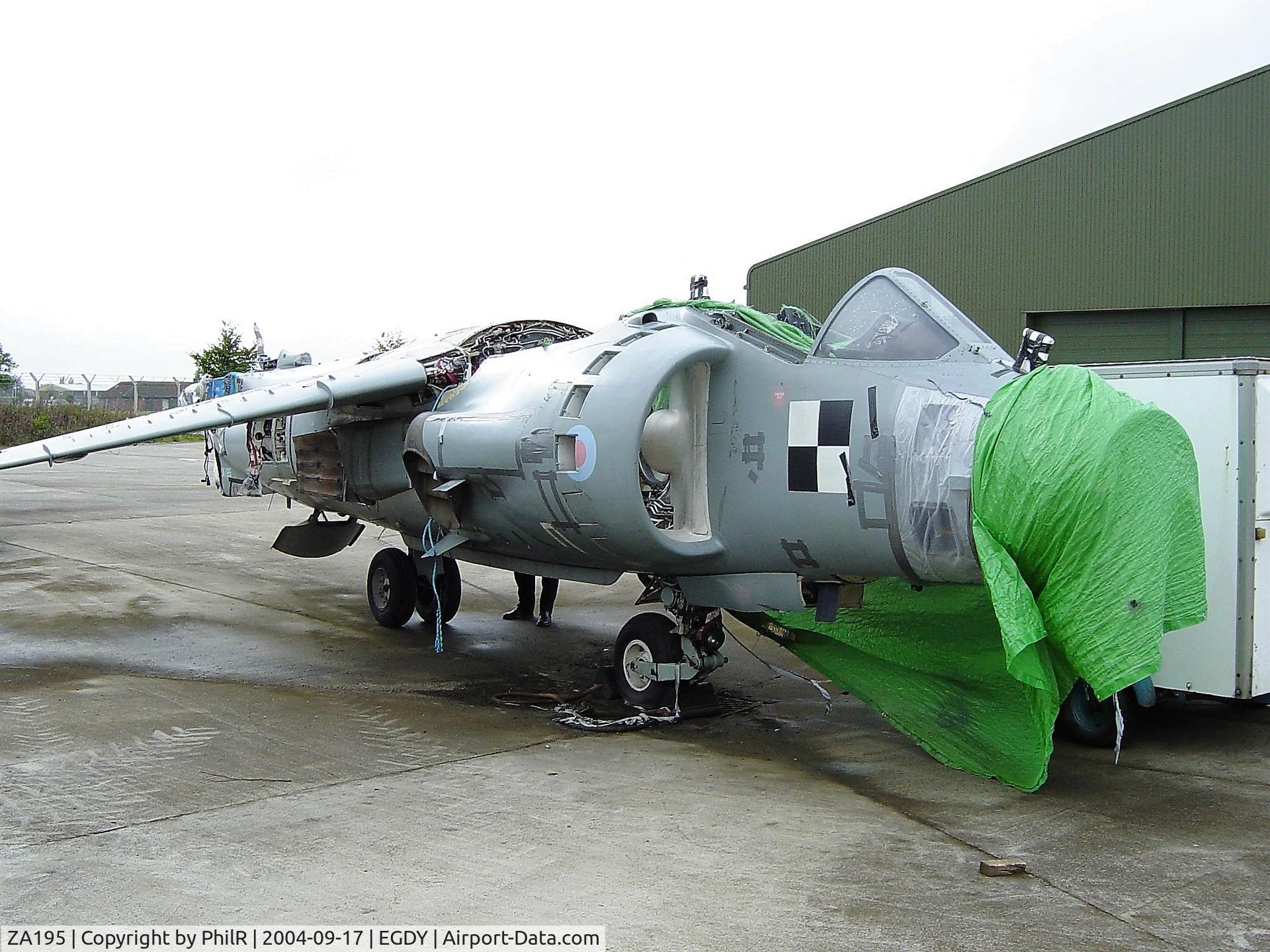 ZA195, 1983 British Aerospace Sea Harrier FRS.1 C/N 41H-912034, 1983 Royal Navy BAe Sea Harrier F/A2 ZA195 Yeovilton