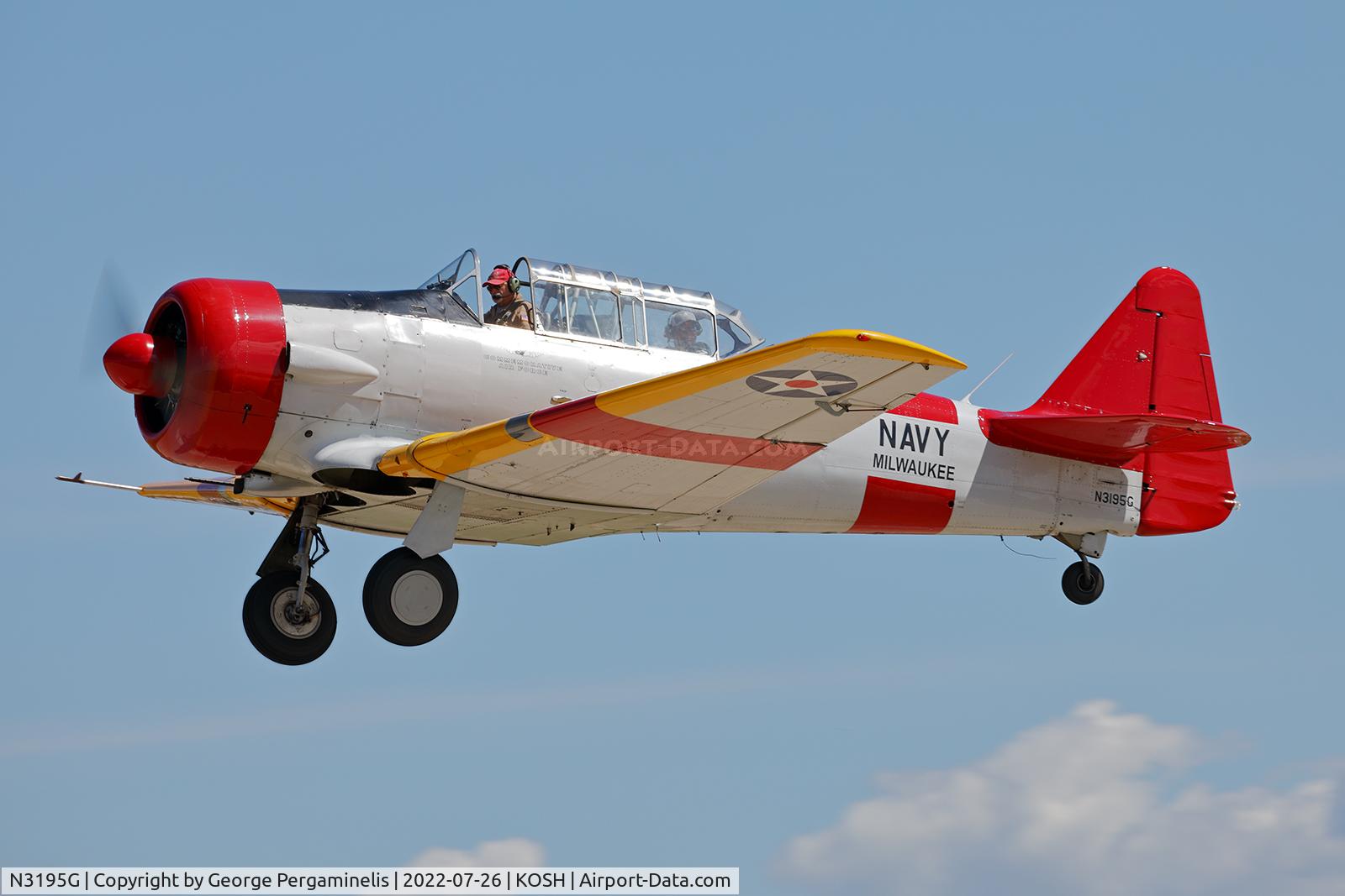 N3195G, North American SNJ-5 Texan Texan C/N 51697, Departing runway 27.