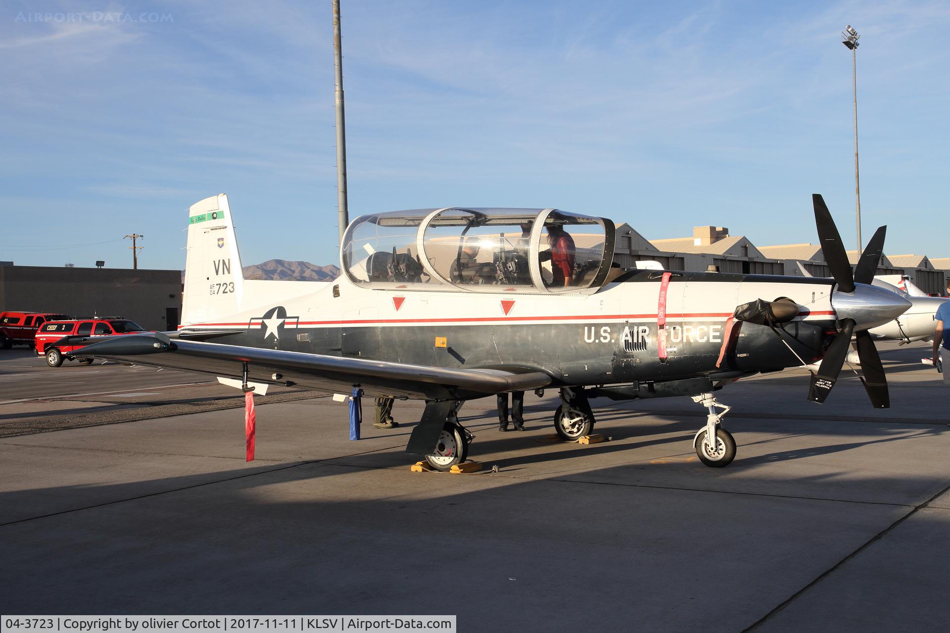 04-3723, 2004 Raytheon T-6A Texan II C/N PT-275, Nellis airshow 2017
