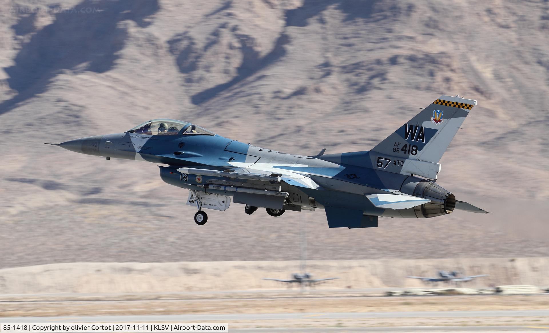 85-1418, 1983 General Dynamics F-16C Fighting Falcon C/N 5C-198, Nellis airshow 2017