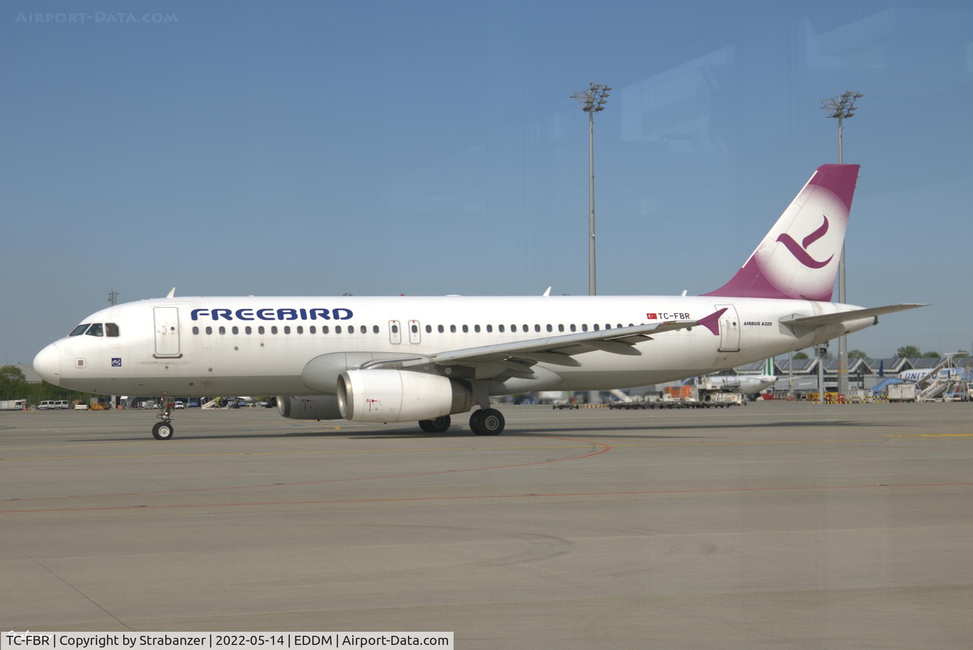 TC-FBR, 2005 Airbus A320-232 C/N 2524, A320-232, c/n 2524, TC-FBR of Freebird at MUC taxying out for a flight to Antalya on 05/14/22