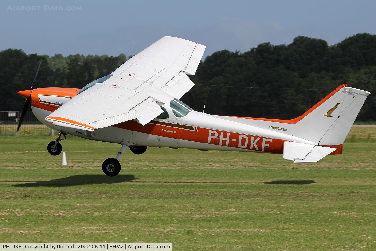 PH-DKF, 1981 Reims F172P C/N 2124, at ehmz