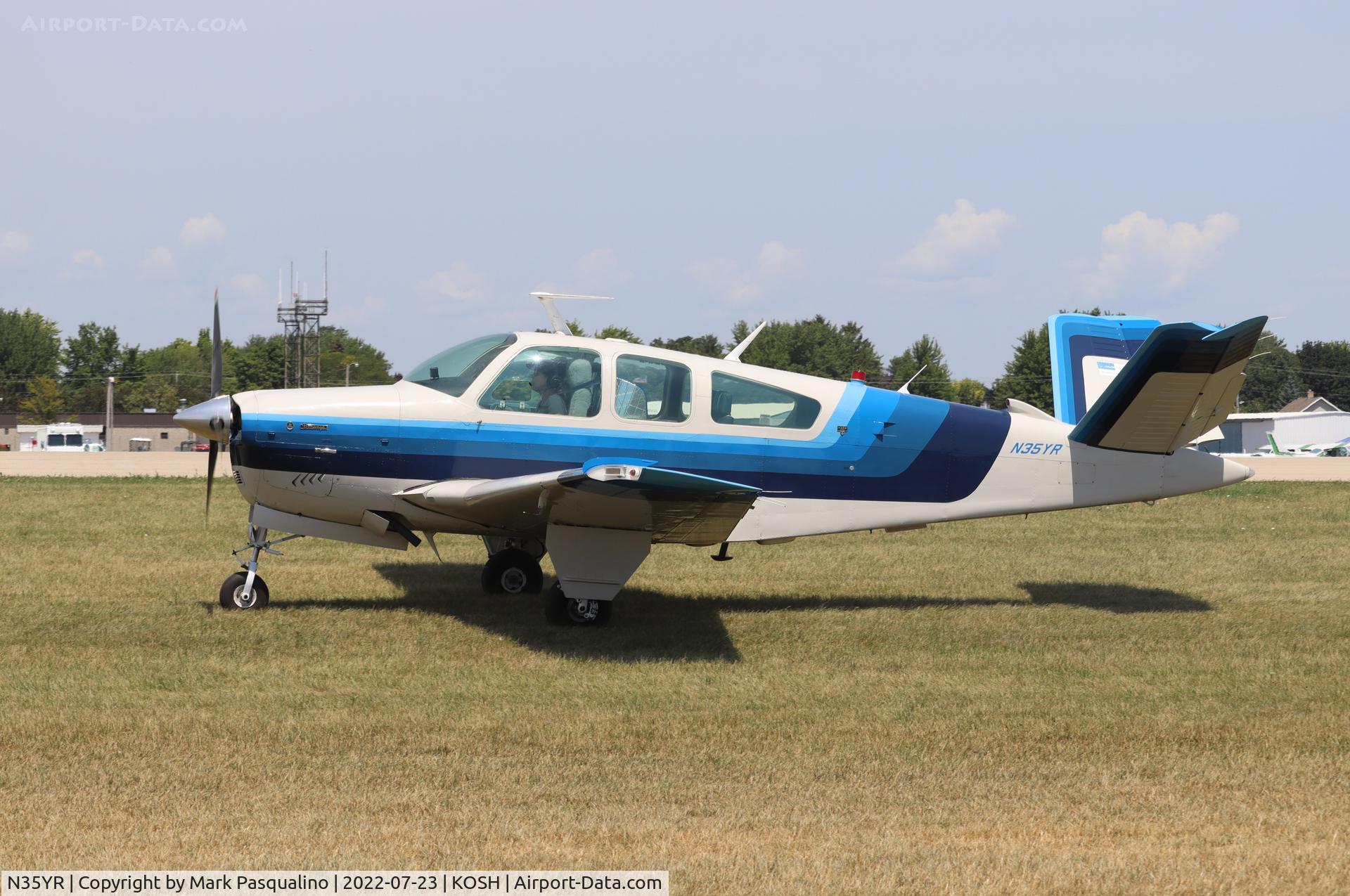 N35YR, 1982 Beech V35B Bonanza C/N D-10397, Beech V35B