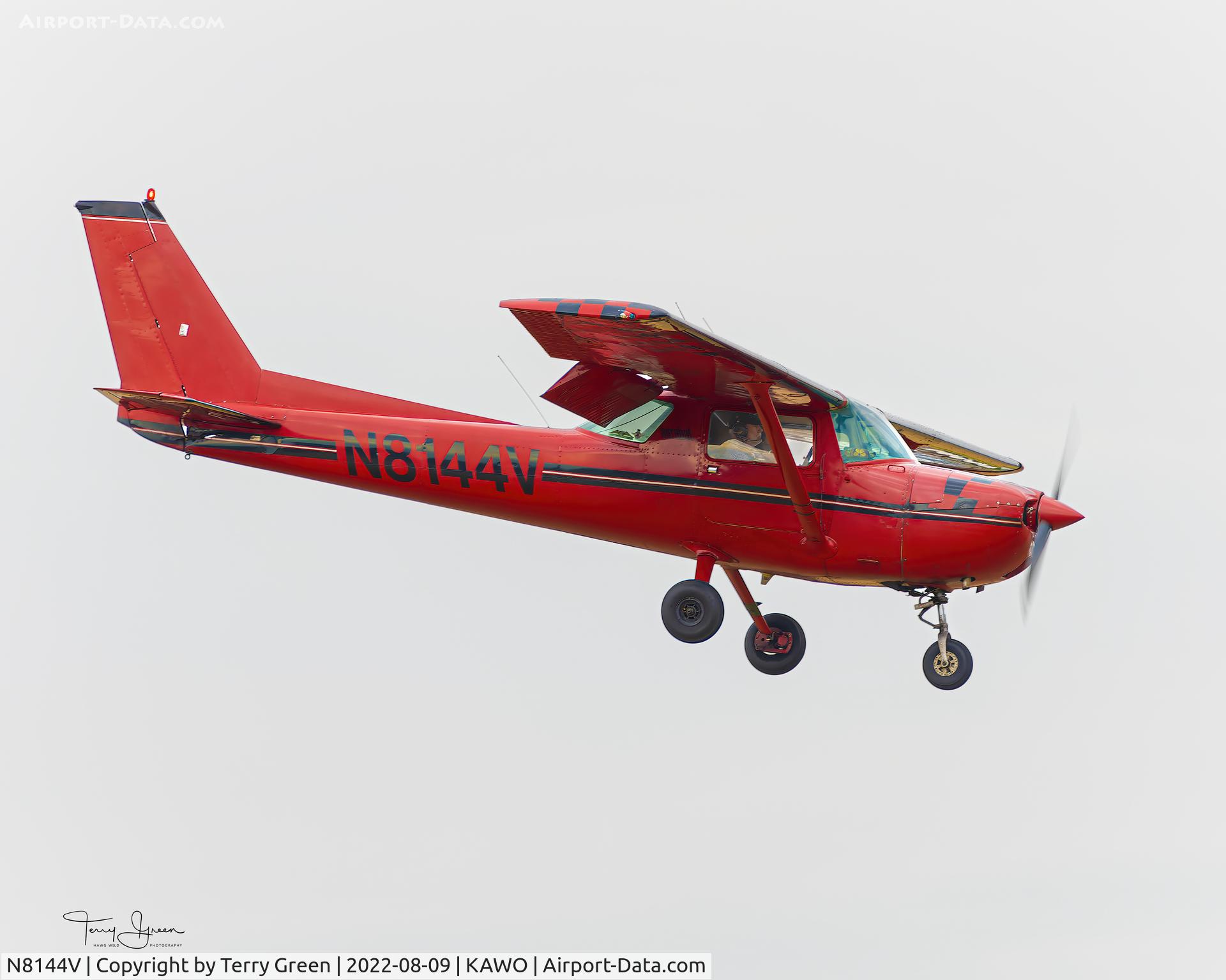 N8144V, 1974 Cessna A150M Aerobat C/N A1500540, KAWO