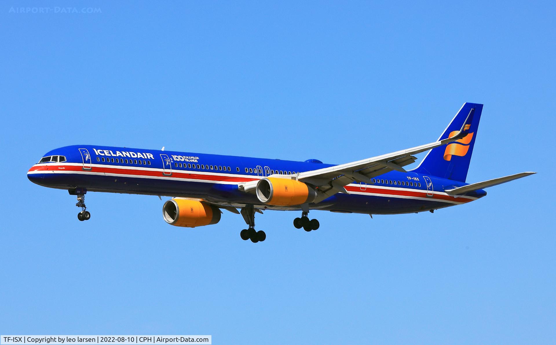 TF-ISX, 2000 Boeing 757-3E7 C/N 30179, Copenhagen 10.8.2022