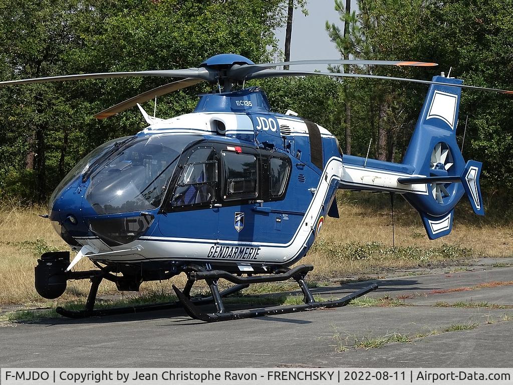 F-MJDO, 2012 Eurocopter EC-135T-2 C/N 1086, France Gendarmerie, DZ d'Hostens