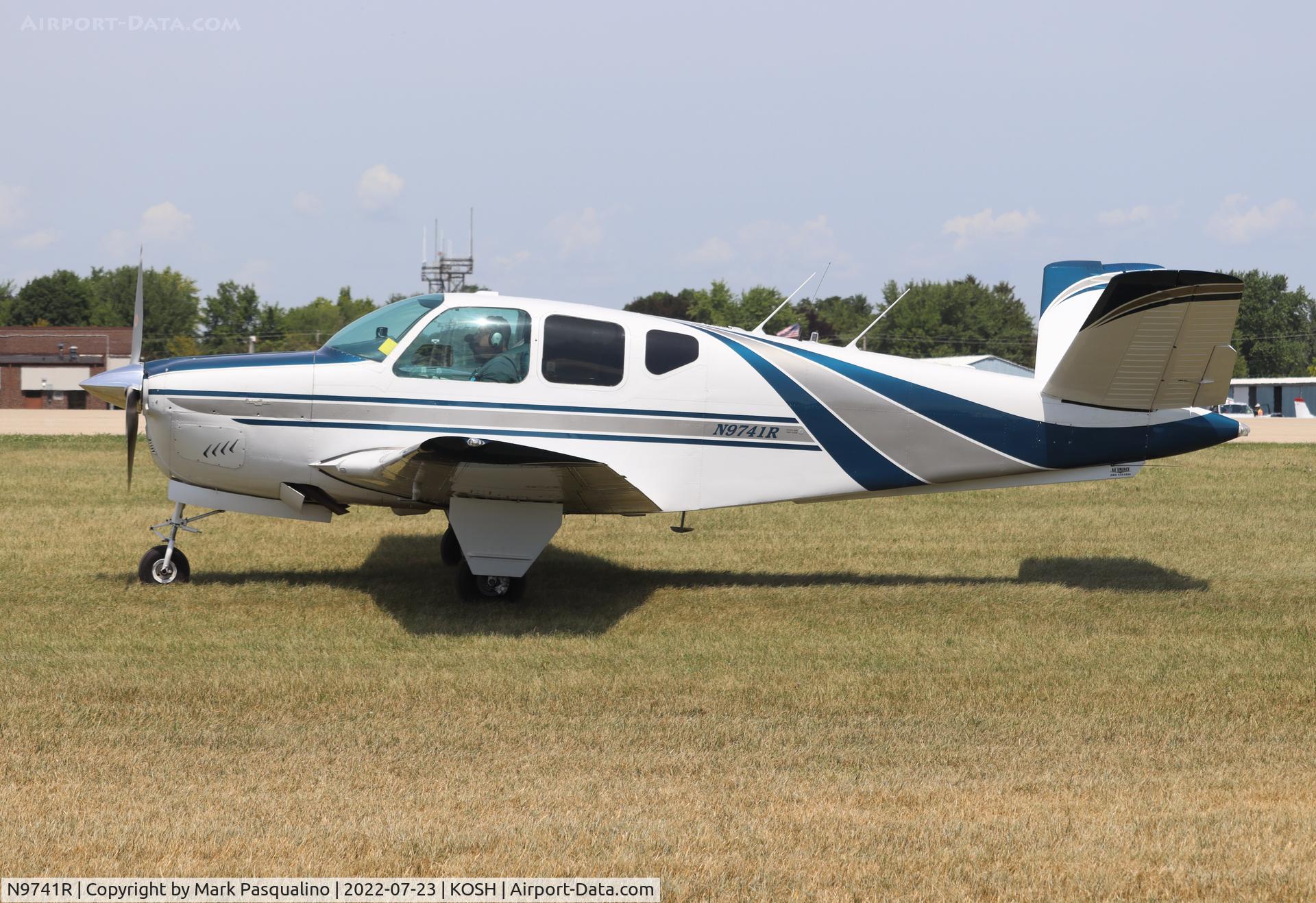 N9741R, 1959 Beech M35 Bonanza C/N D-6220, Beech M35