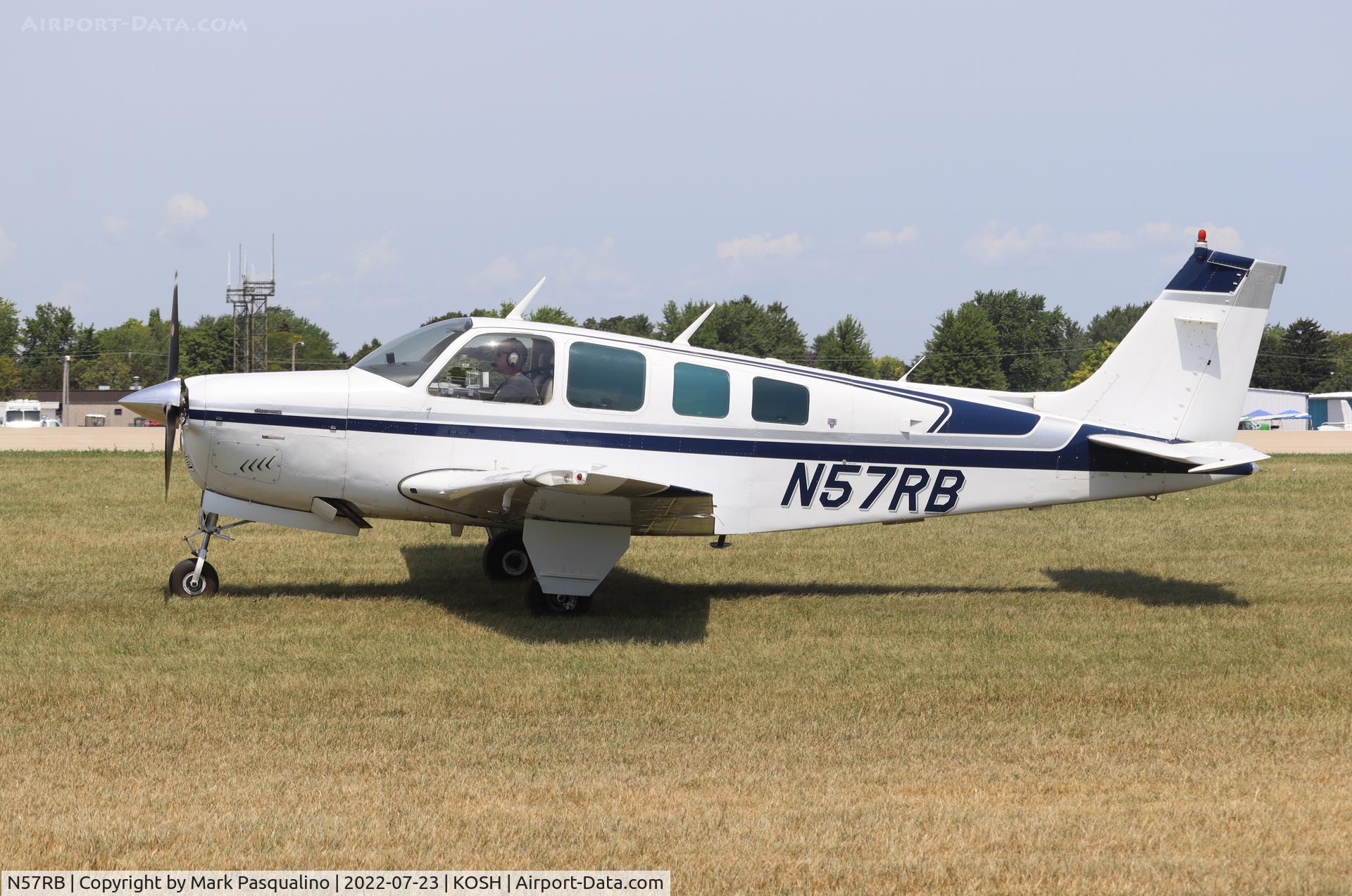 N57RB, 1979 Beech A36 Bonanza 36 C/N E-1572, Beech A36