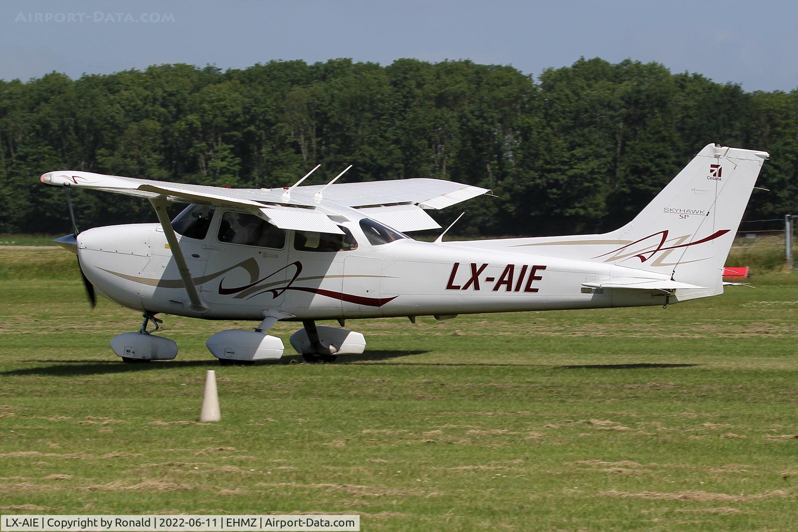 LX-AIE, 1984 Reims F152 C/N 1947, at ehmz
