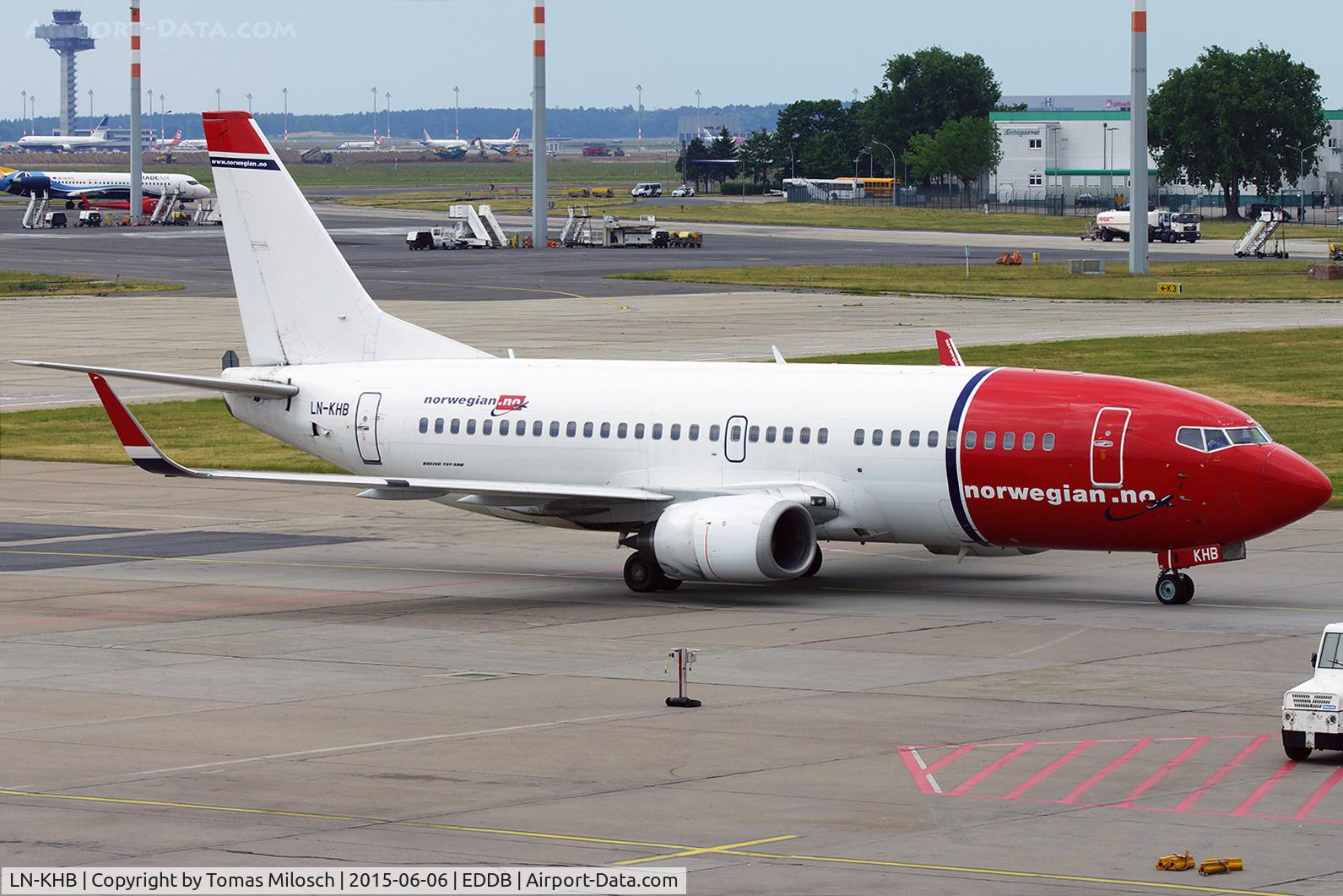 LN-KHB, 1998 Boeing 737-31S C/N 29264, 