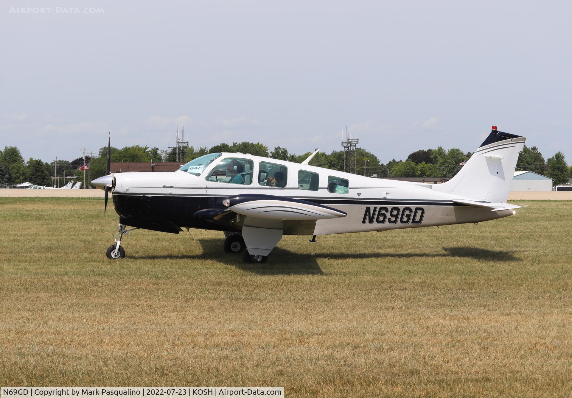 N69GD, 1989 Beech A36 Bonanza 36 C/N E-2509, Beech A36