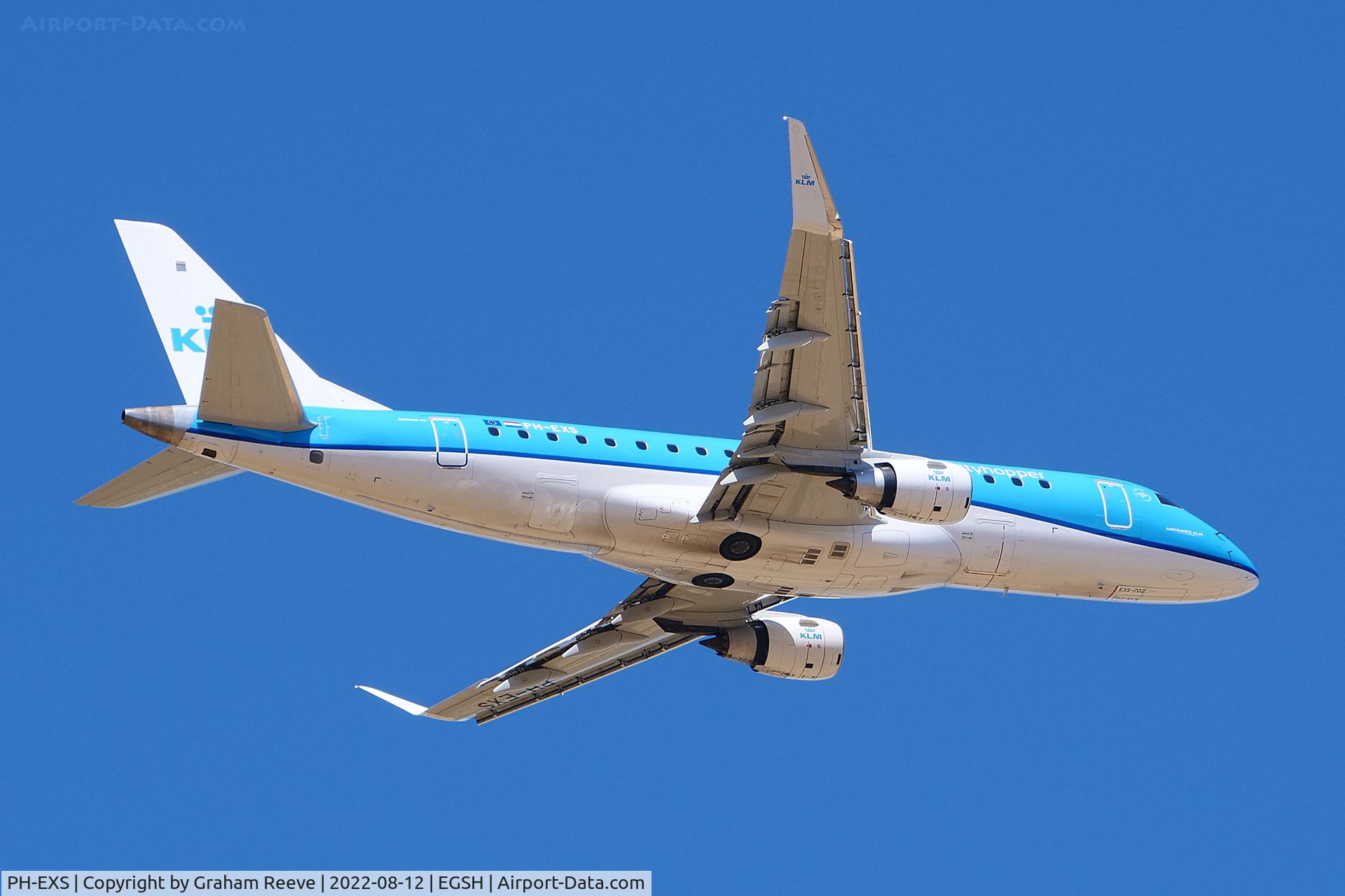 PH-EXS, 2017 Embraer 175STD (ERJ-170-200STD) C/N 17000702, Departing from Norwich.