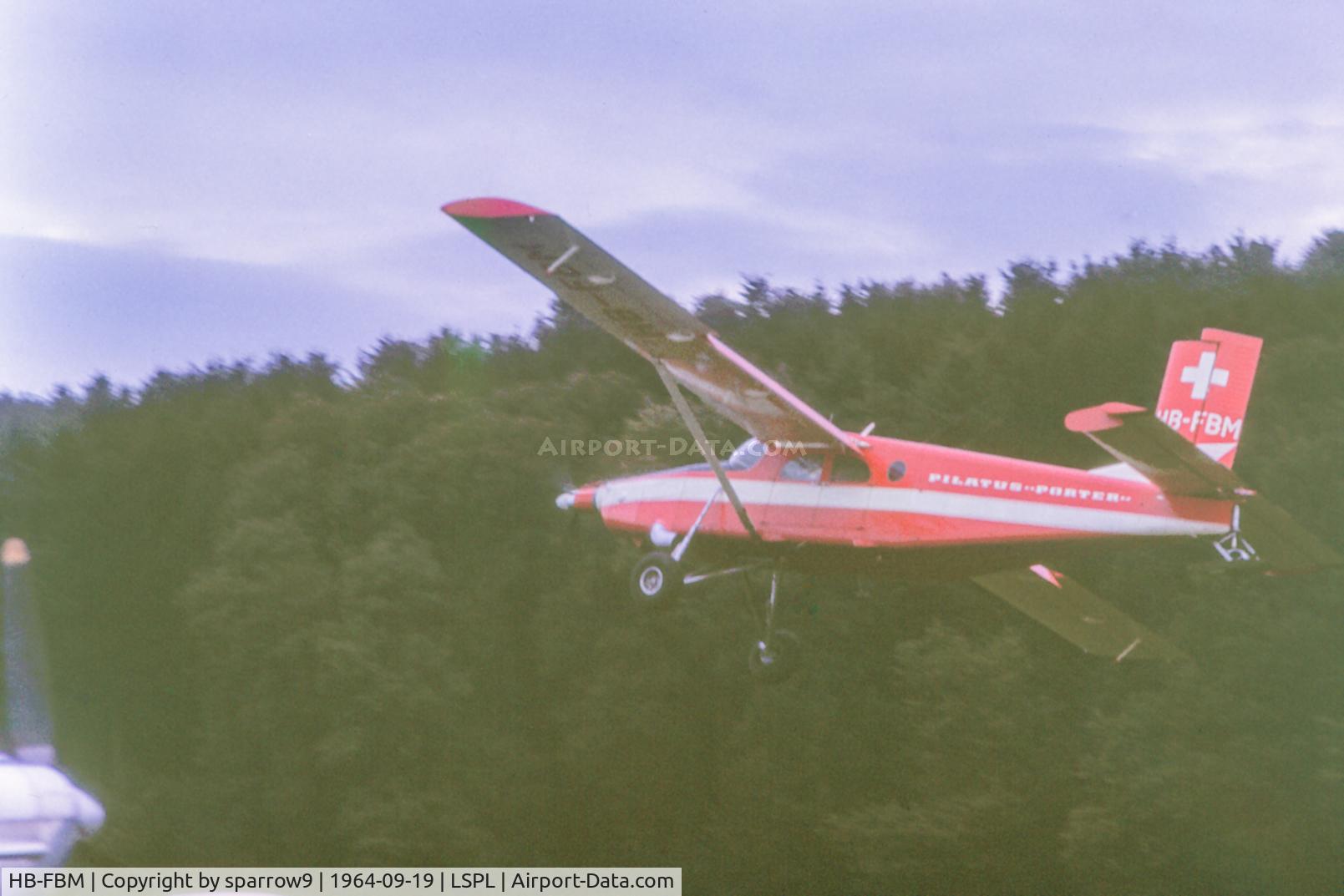 HB-FBM, 1964 Pilatus PC-6/A-H2 C/N 566, Fluegerchilbi Langenthal-Bleienbach. Scanned from a slide.