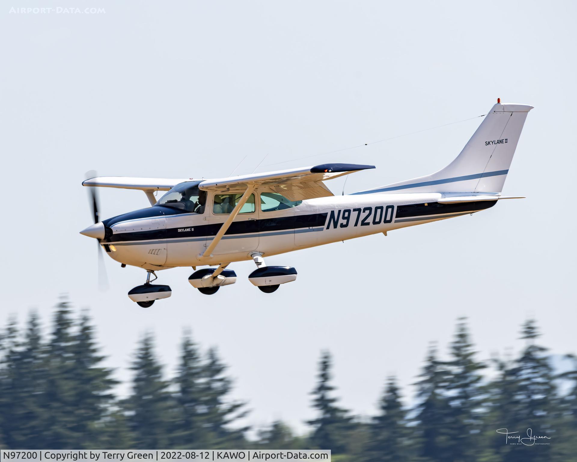 N97200, 1979 Cessna 182Q Skylane C/N 18267013, KAWO