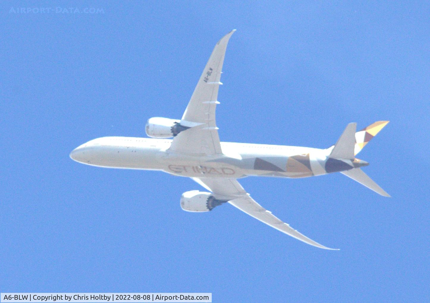 A6-BLW, 2019 Boeing 787-9 Dreamliner Dreamliner C/N 39666, Etihad Dreamliner over Potters Bar from Heathrow.