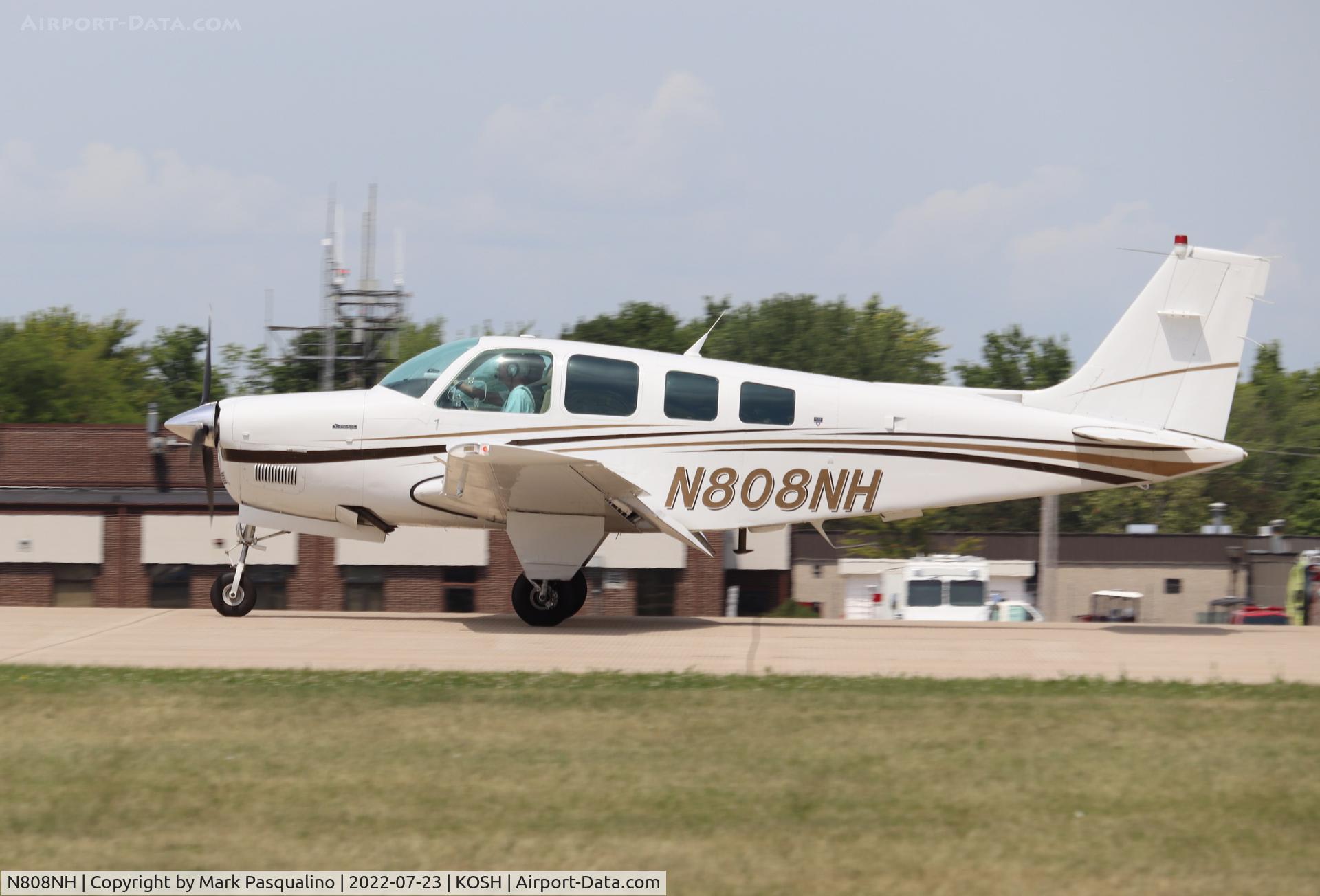 N808NH, Beech A36 Bonanza 36 C/N E-2817, Beech A36