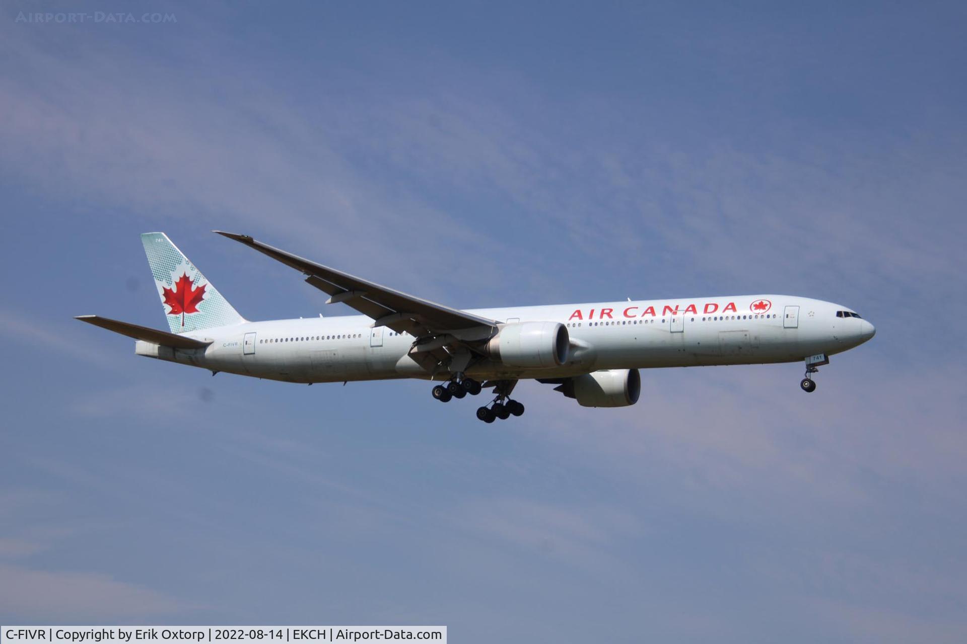 C-FIVR, 2008 Boeing 777-333/ER C/N 35241, C-FIVR landing rw 04L