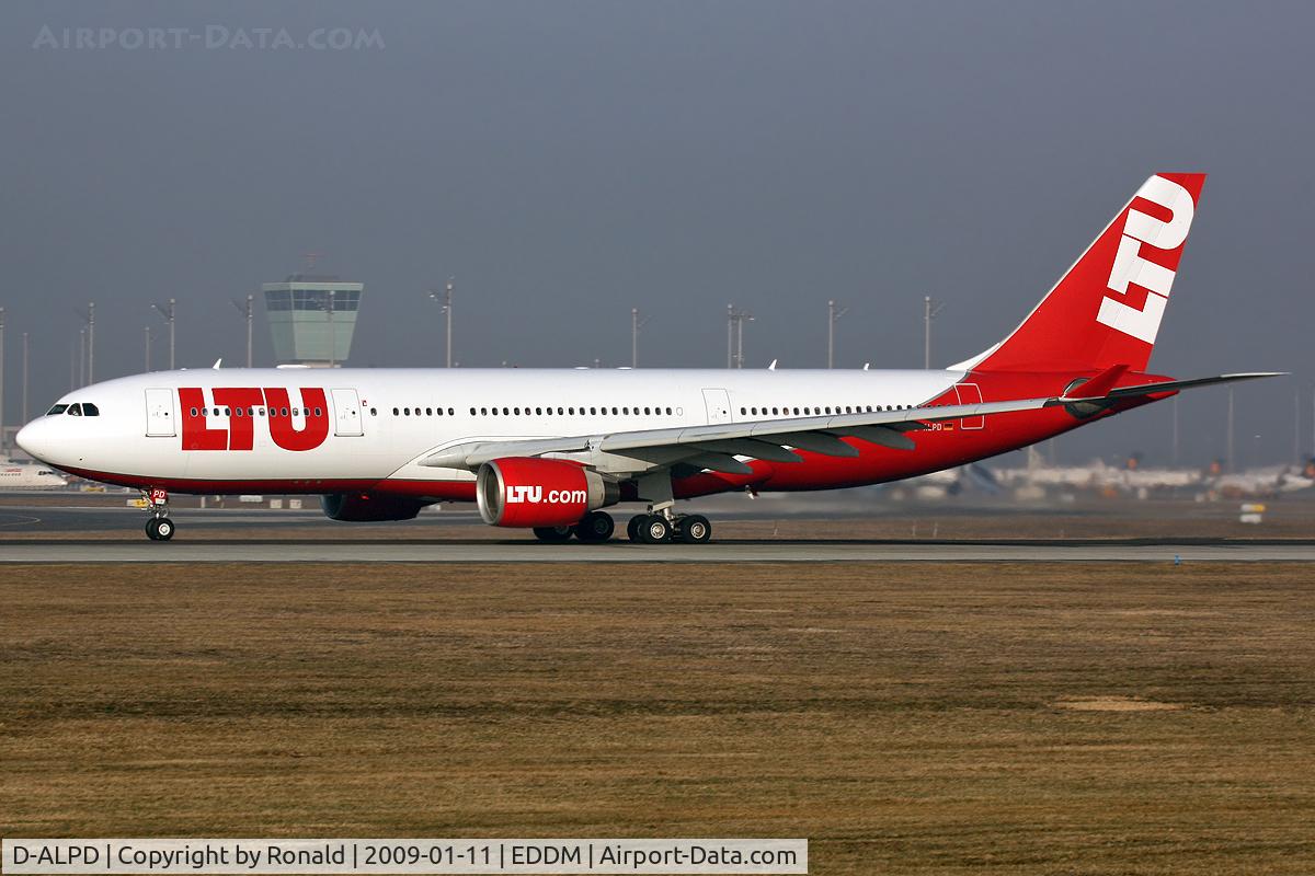 D-ALPD, 2002 Airbus A330-223 C/N 454, atmuc