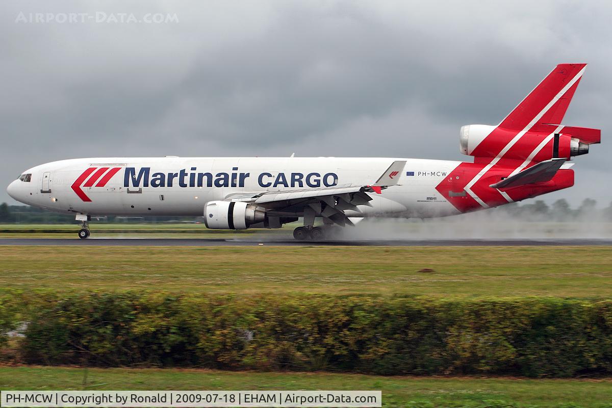 PH-MCW, 1998 McDonnell Douglas MD-11F C/N 48788, at spl