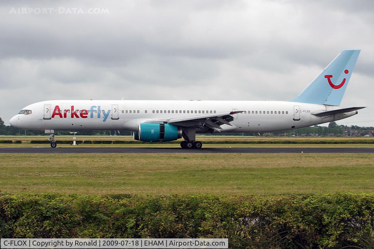 C-FLOX, 1993 Boeing 757-2Y0 C/N 26158, at spl