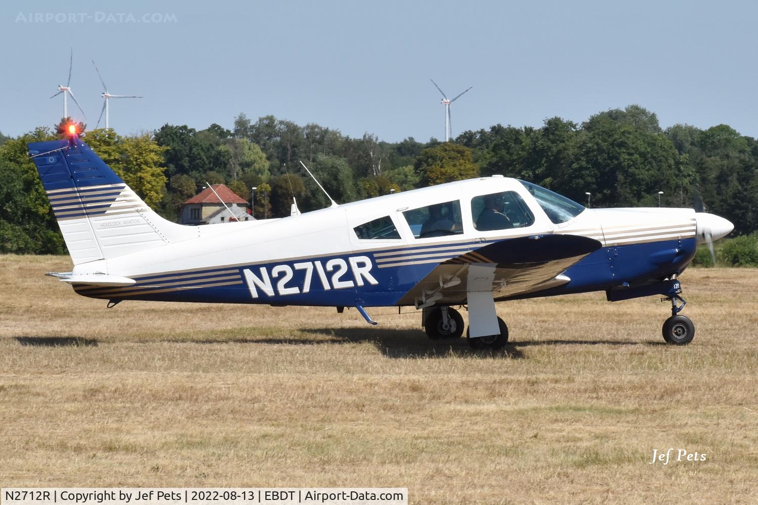 N2712R, 1969 Piper PA-28R-200 C/N 28R-35259, At Schaffen Oldtimer Fly-in.