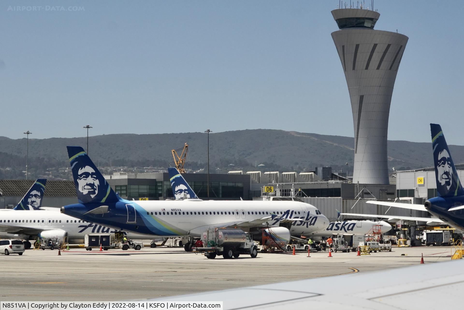 N851VA, 2012 Airbus A320-214 C/N 4999, SFO 2022.