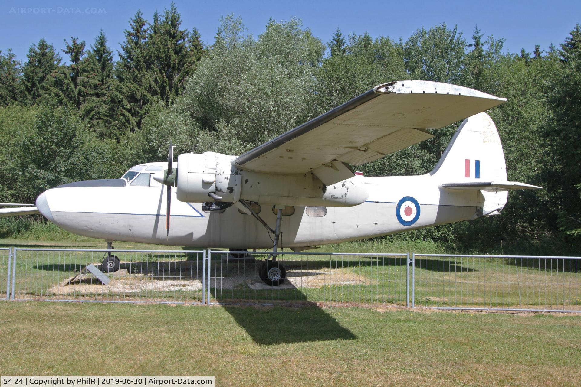 54 24, Hunting Percival P-66 Pembroke C54 C/N PAC/66/1016, 54+24 Percival P66 Pembroke C54 Painted as RAF but ex WGAF Hermeskeil