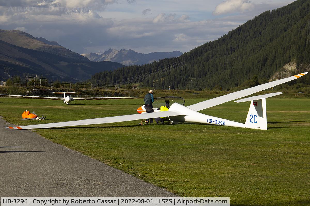 HB-3296, 2000 Schempp-Hirth Duo Discus C/N 244, Samedan Airport