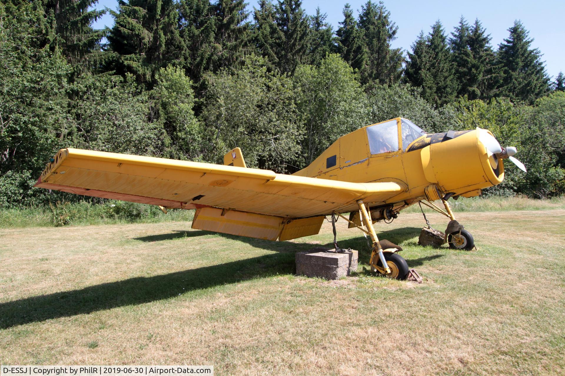D-ESSJ, 1974 Let Z-37A Cmelak C/N 17-28, D-ESSJ (DDR-SSJ) 1974 Zlin Z-37A Cmelák (Bumble Bee) Hermeskeil