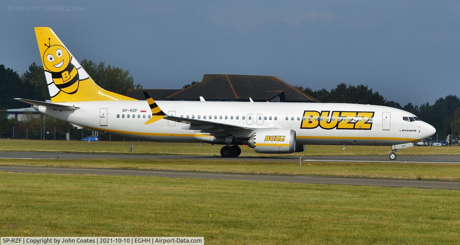 SP-RZF, 2021 Boeing 737-8-200 MAX C/N 62318, Backtracking on arrival