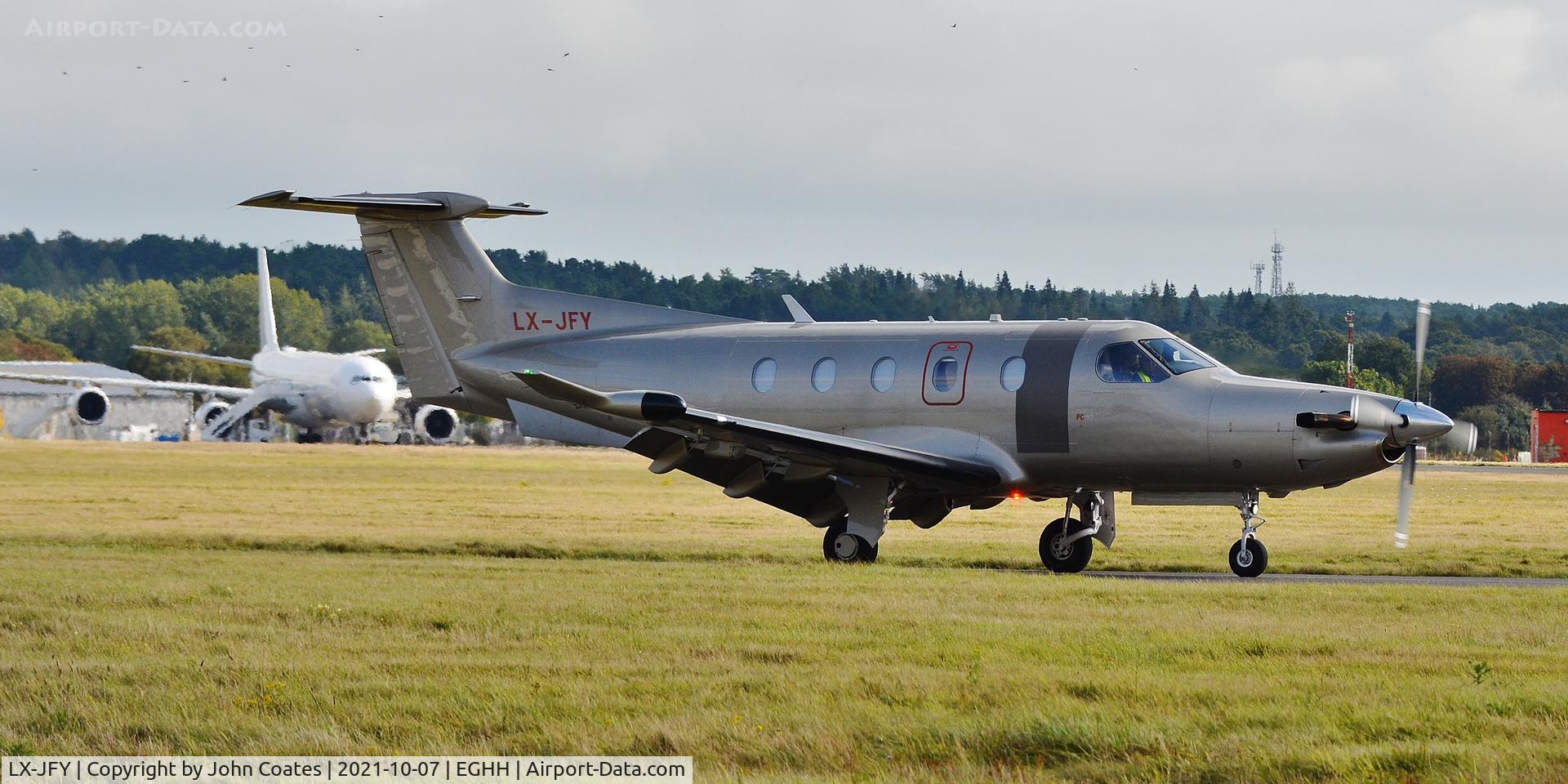 LX-JFY, 2016 Pilatus PC 12/47E C/N 1542, Taxiing back to BAS