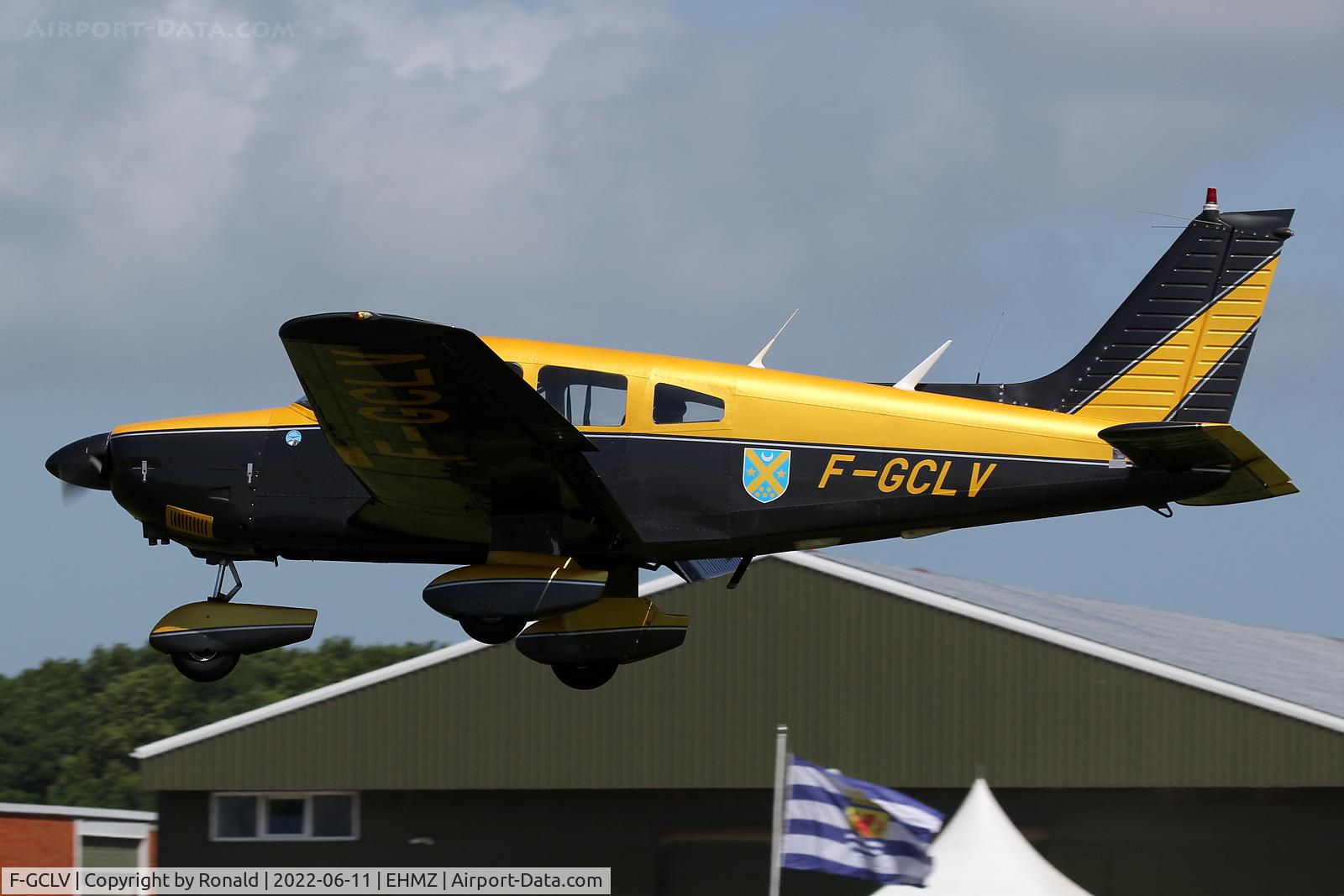 F-GCLV, Piper PA-28-181 Archer C/N 288090312, at ehmz