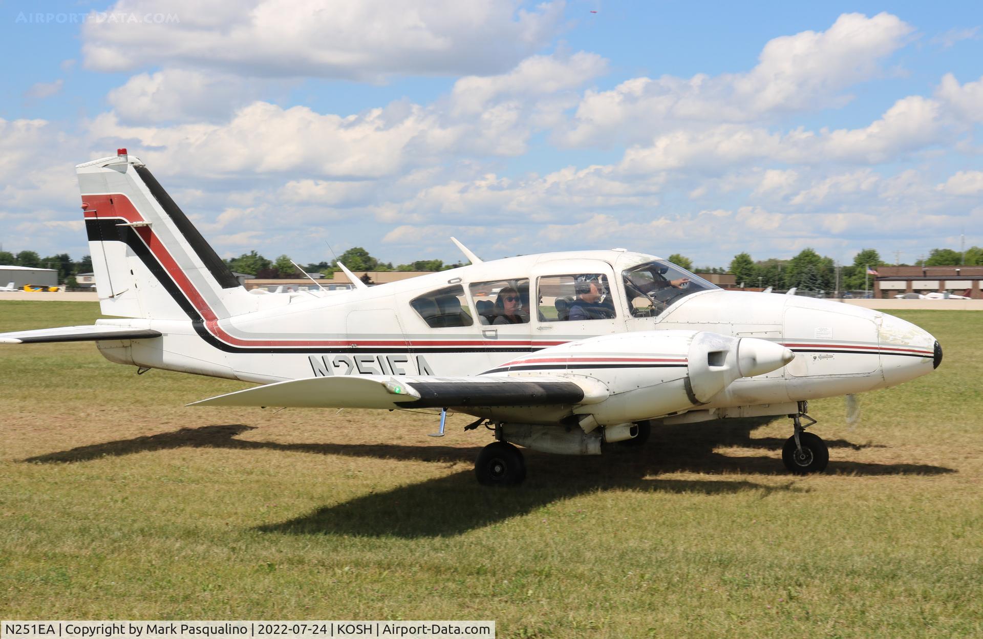 N251EA, 1969 Piper PA-23-250 C/N 27-4238, Piper PA-23-250