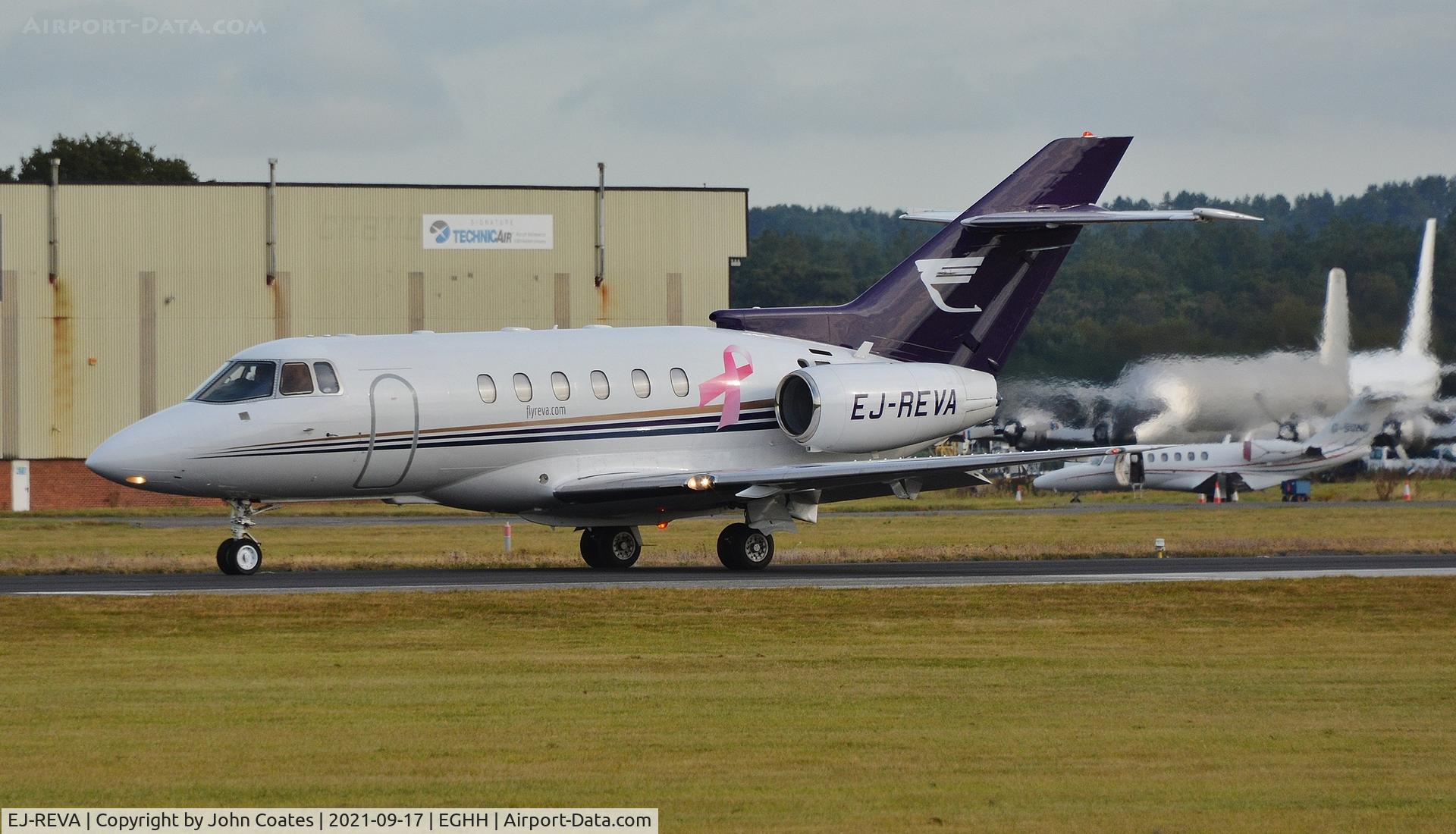 EJ-REVA, 1999 Raytheon Hawker 800XP C/N 258416, Arriving on runway 26