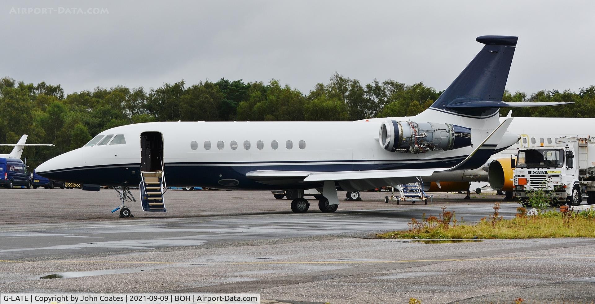 G-LATE, 2006 Dassault Falcon 2000EX C/N 88, Receiving attention at Thurston Avn.