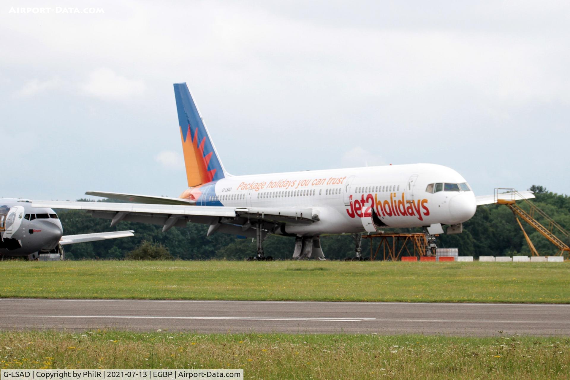 G-LSAD, 1989 Boeing 757-236 C/N 24397, G-LSAD 1989 Boeing 757-200 Jet2 Kemble