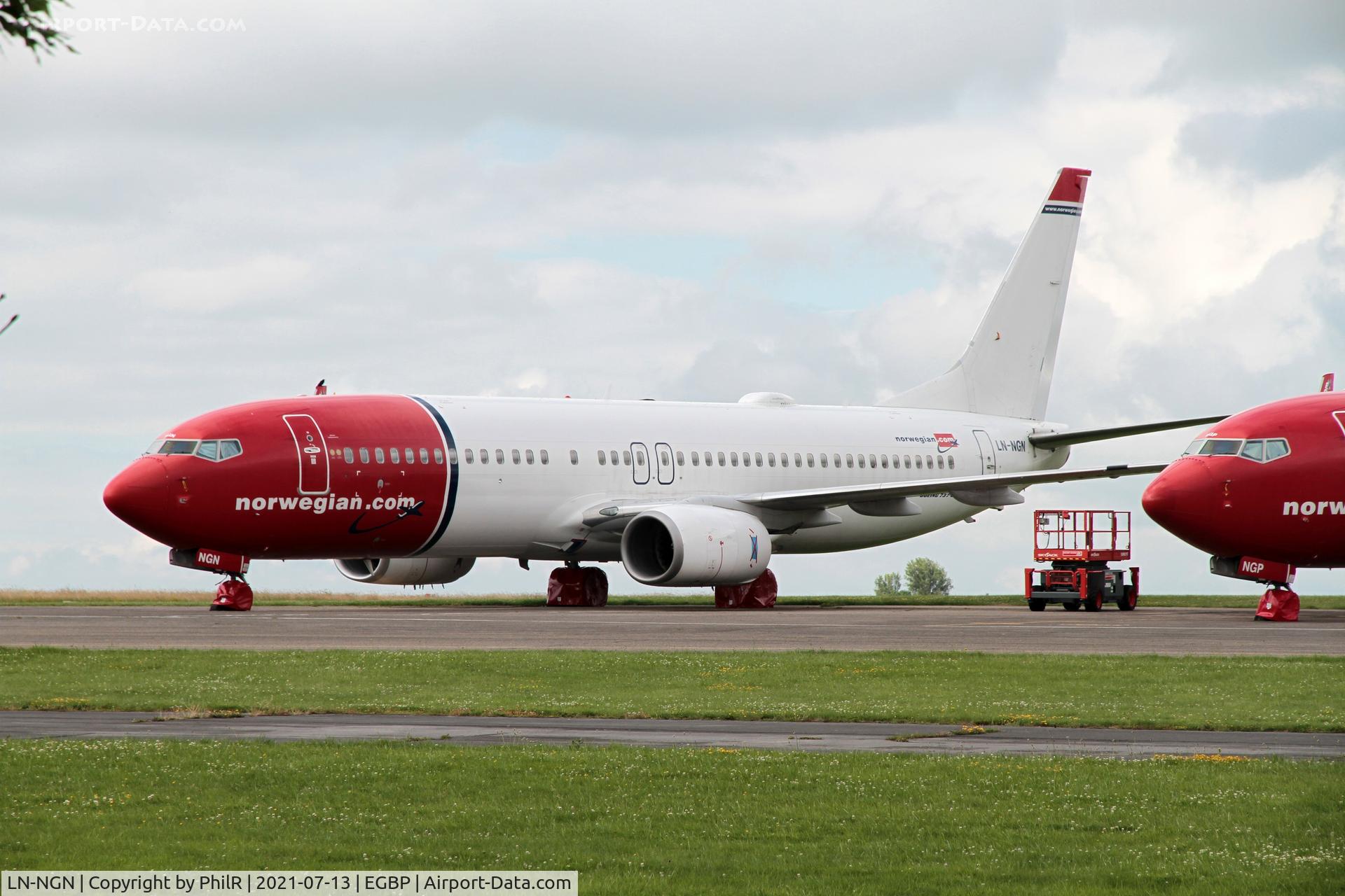 LN-NGN, 2013 Boeing 737-8JP C/N 39025, LN-NGN 2013 Boeing 737-800 Norwegian Air Shuttle Kemble 13.07.21 (1)