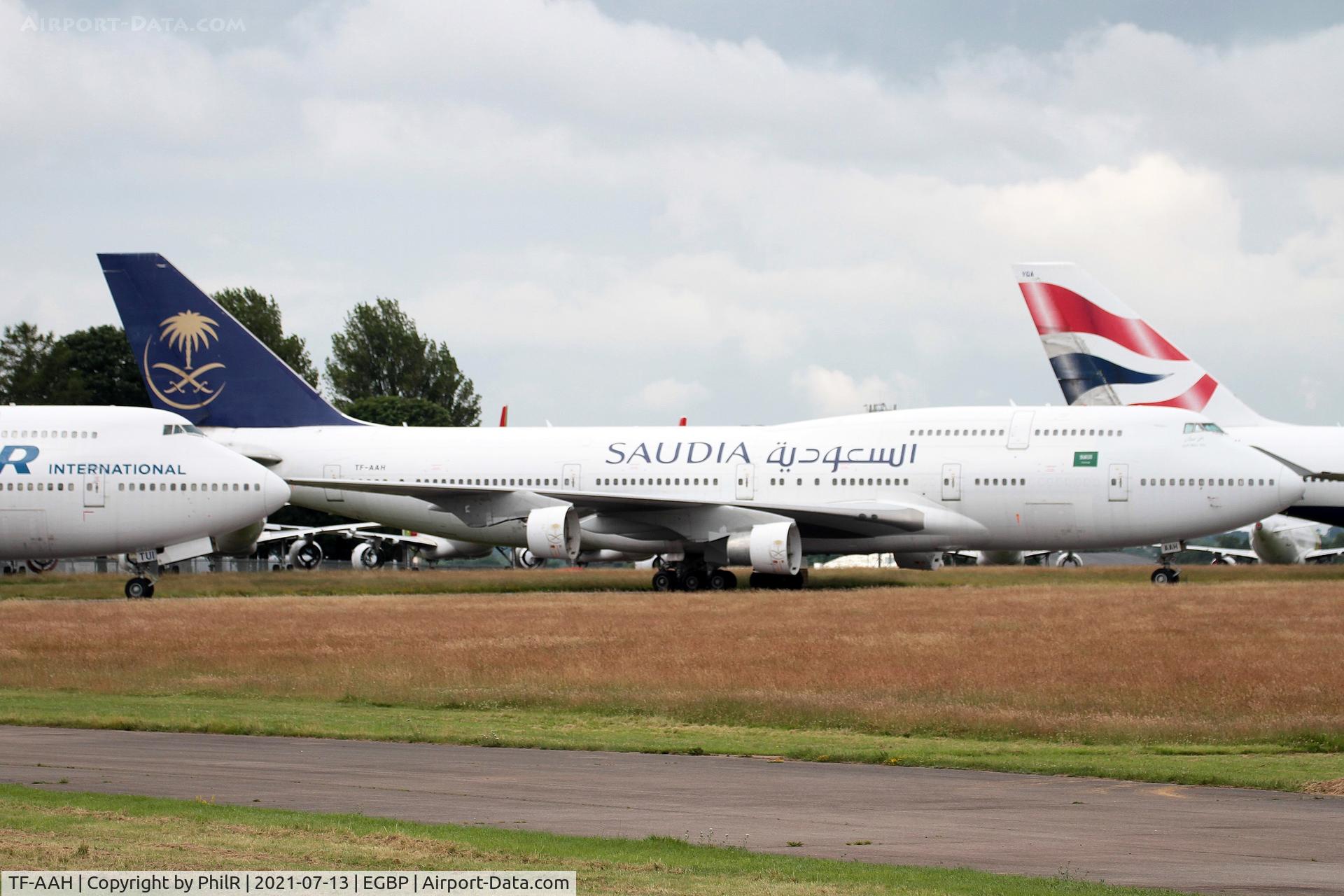 TF-AAH, 2002 Boeing 747-4H6 C/N 29901, TF-AAH 2002 Boeing 747-400 Air Atlanta Icelandic Kemble