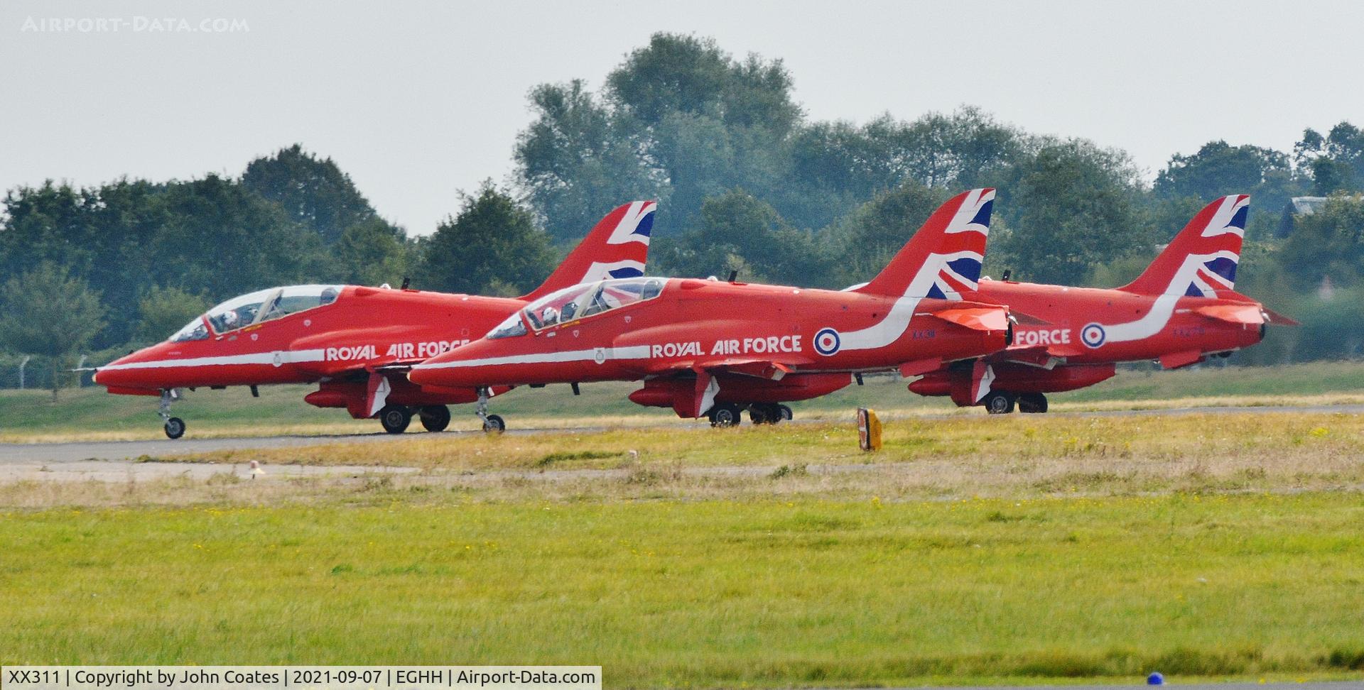 XX311, 1980 Hawker Siddeley Hawk T.1 C/N 147/312136, Off to display
