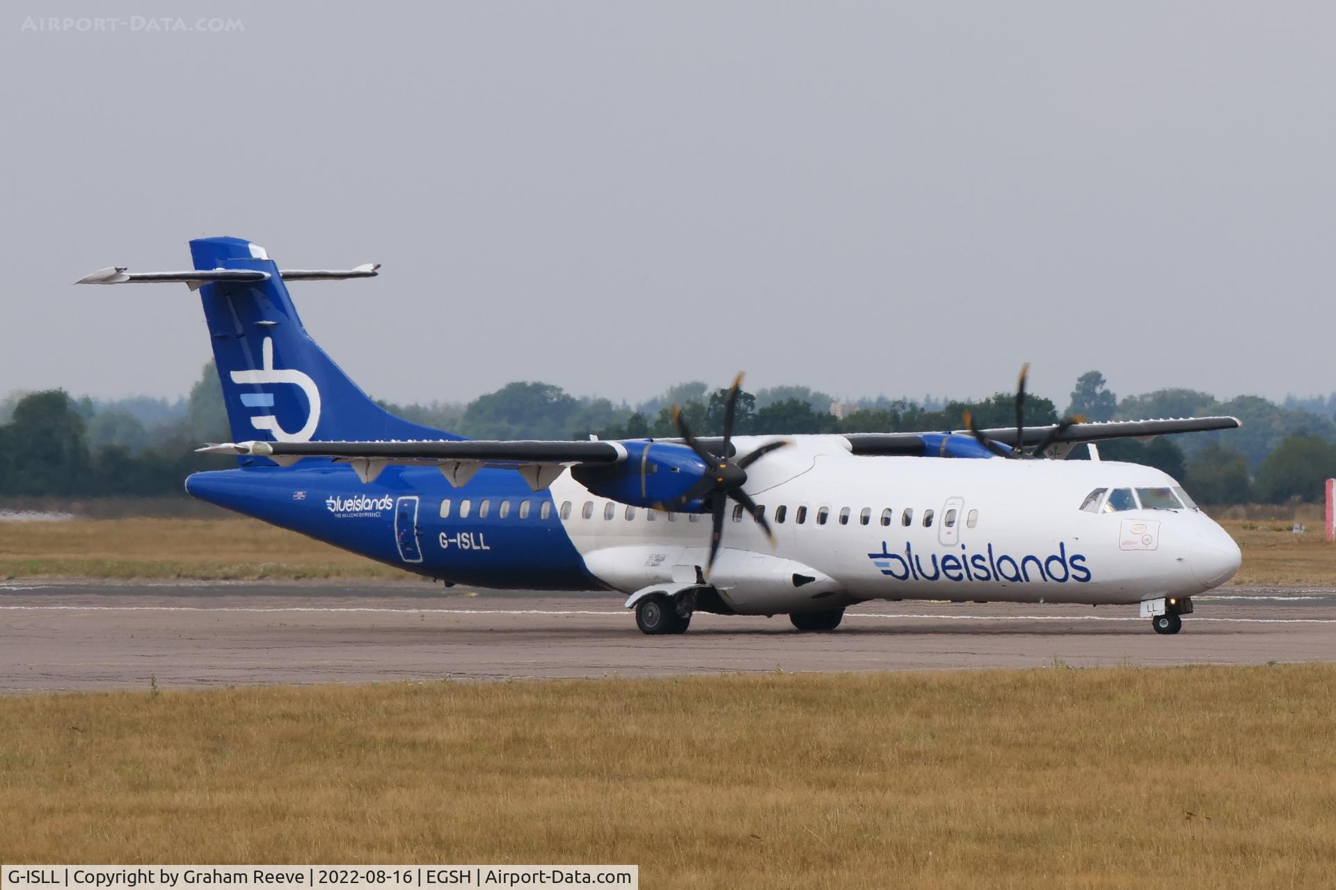G-ISLL, 2002 ATR 72-212A C/N 696, Departing from Norwich.
