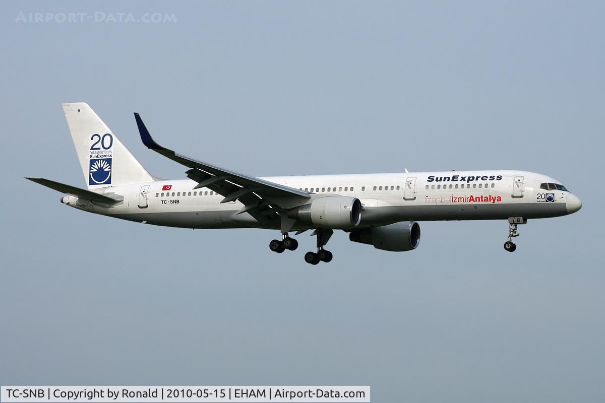 TC-SNB, 1994 Boeing 757-2Q8 C/N 26271, at spl