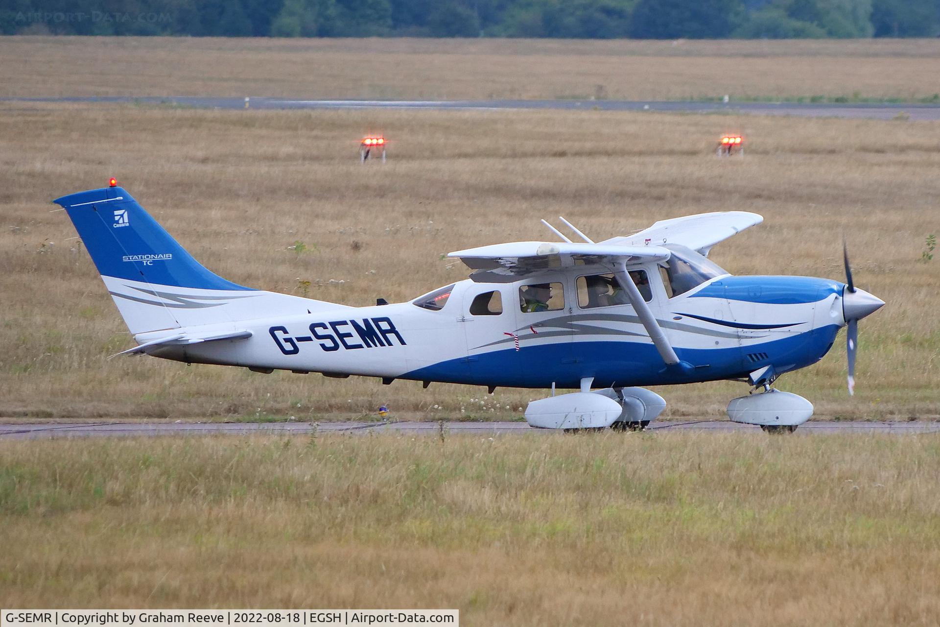 G-SEMR, 2006 Cessna T206H Turbo Stationair C/N T206-08669, Departing from Norwich.