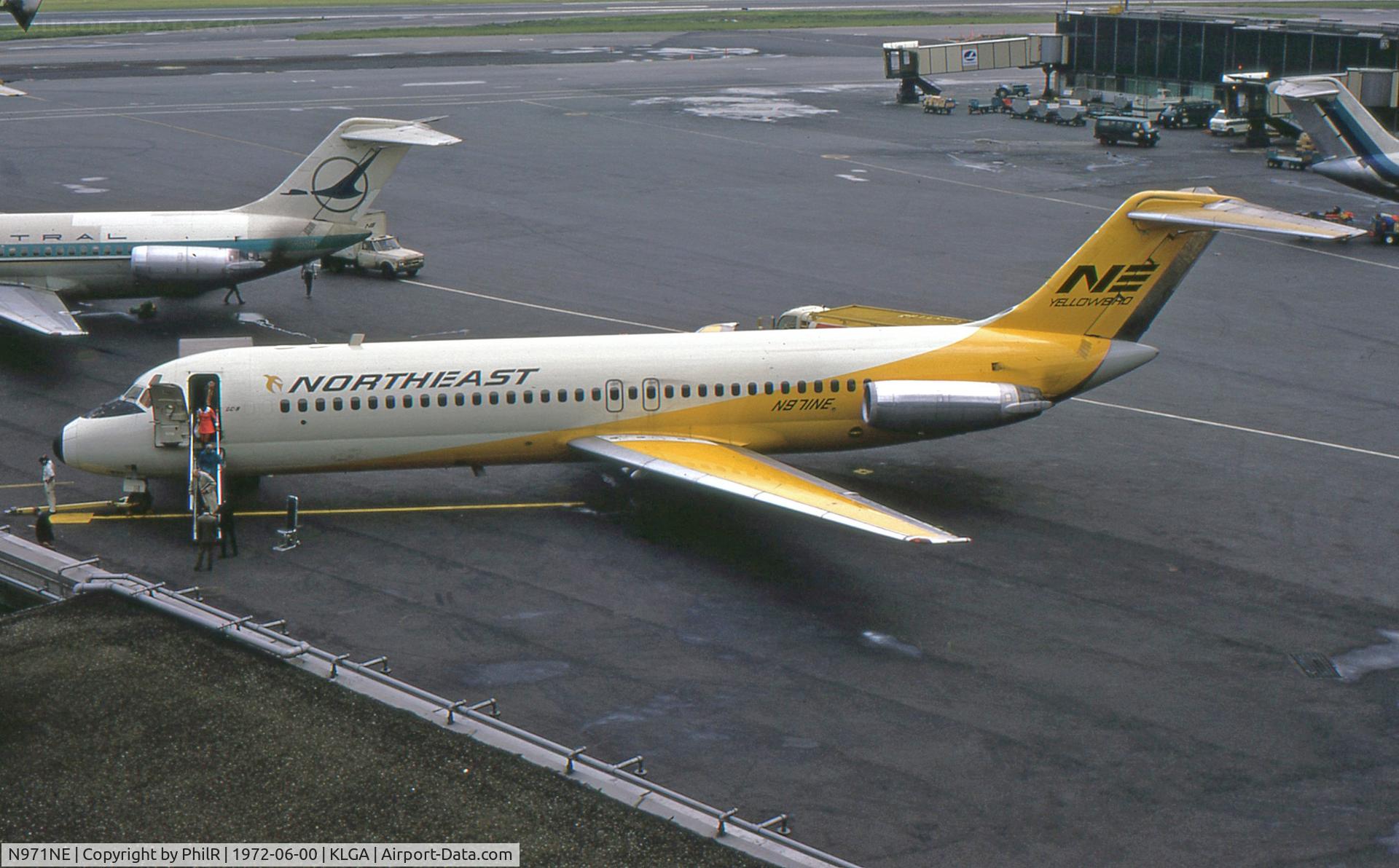 N971NE, 1967 Douglas DC-9-31 C/N 47054, Northeast Airlines 1967 DC9-31 N971NE LGA