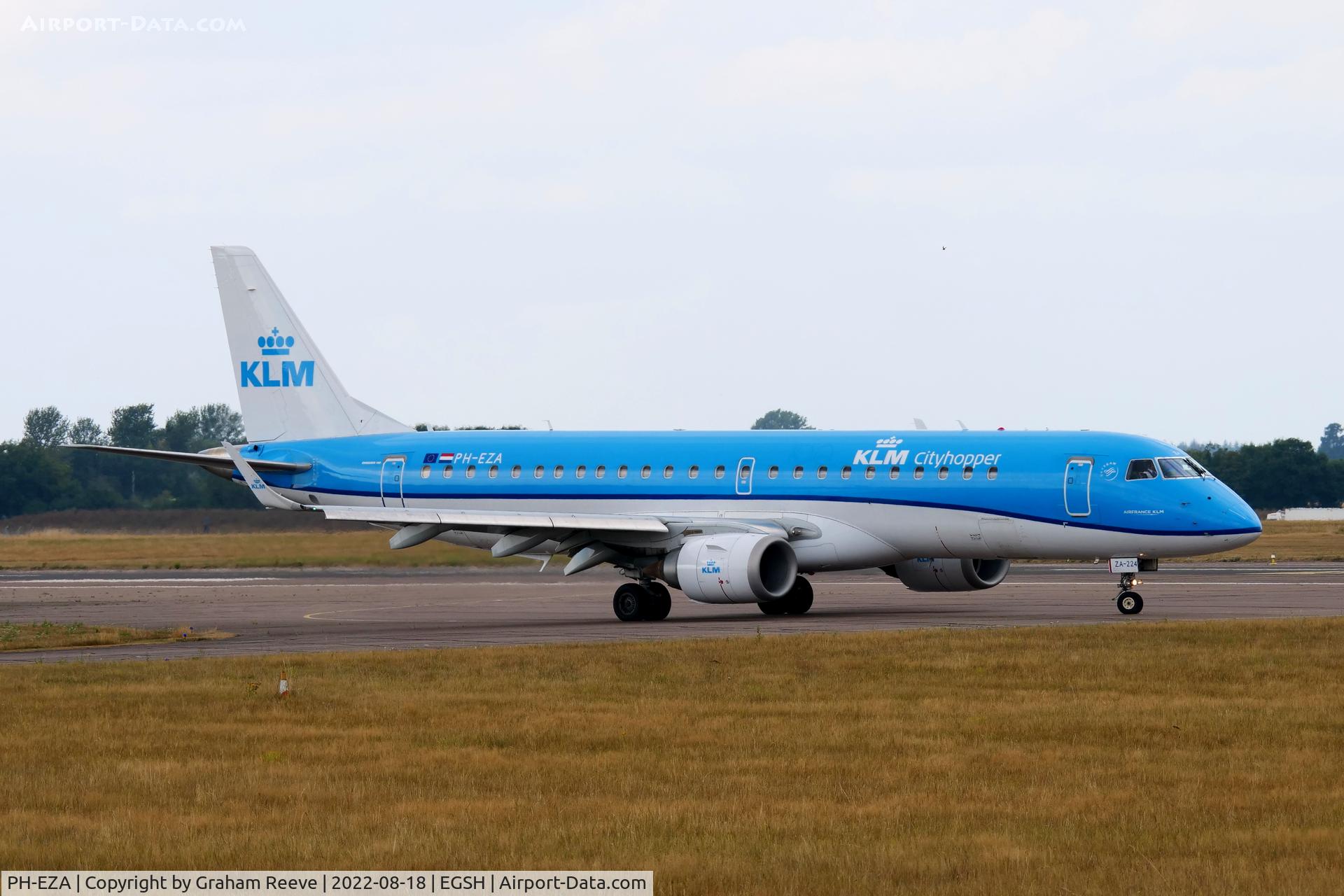 PH-EZA, 2008 Embraer 190LR (ERJ-190-100LR) C/N 19000224, Departing from Norwich.
