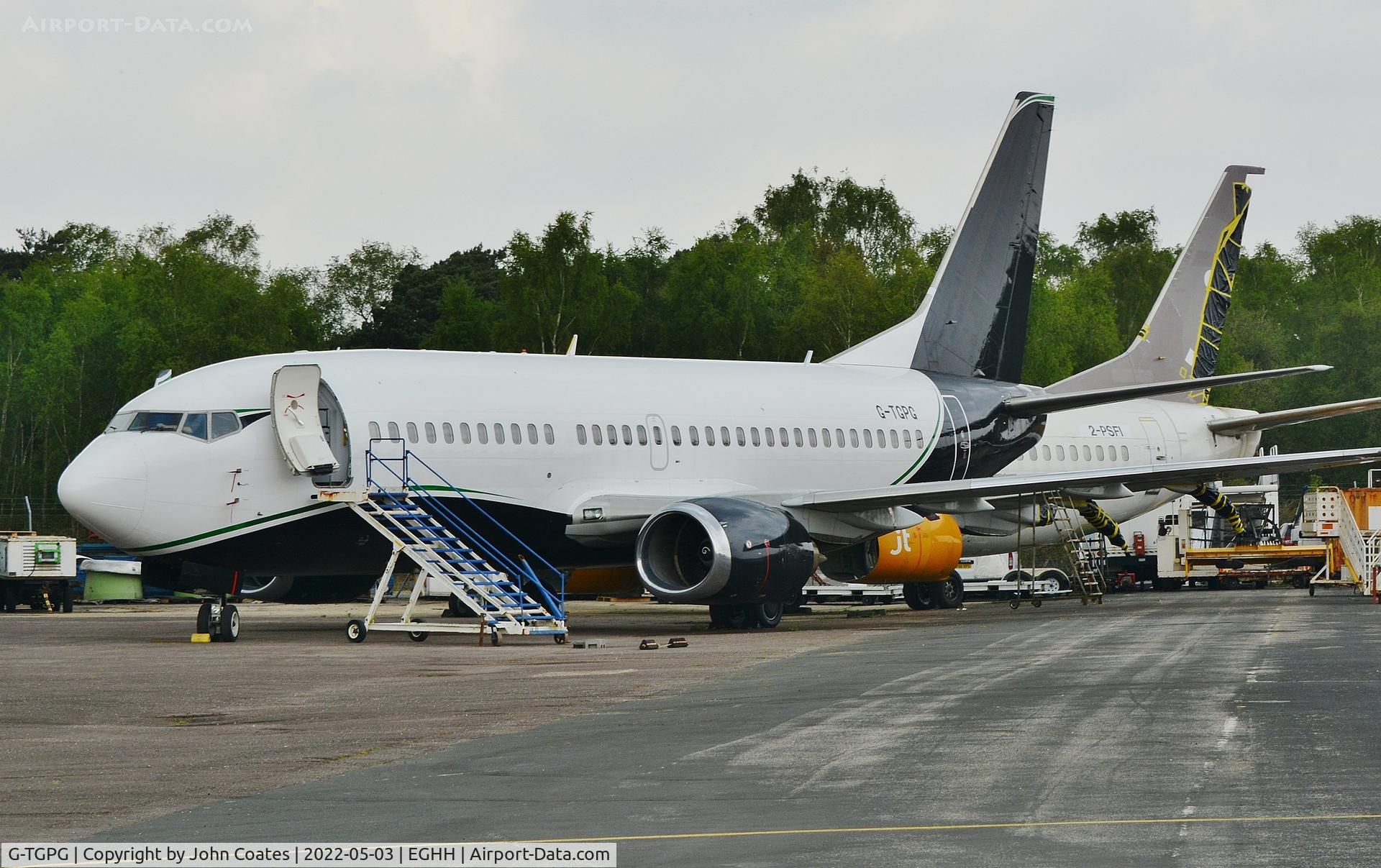 G-TGPG, 1989 Boeing 737-3Y0 C/N 24464, Parked at European Avn.