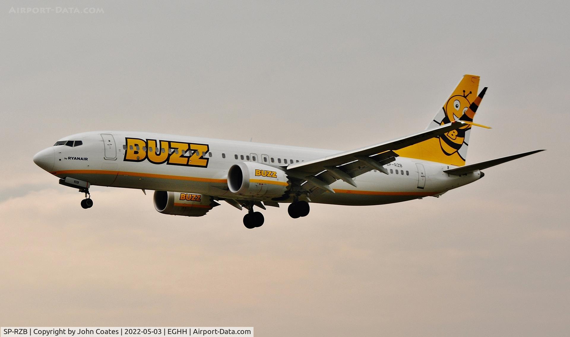 SP-RZB, 2019 Boeing 737-8-200 MAX C/N 62313, Final approach to 08