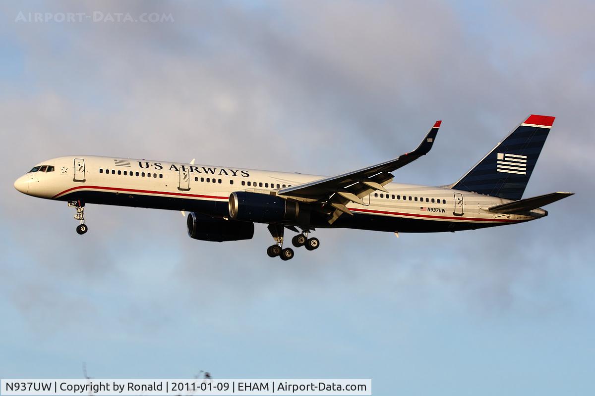 N937UW, 1994 Boeing 757-2B7 C/N 27245, at spl