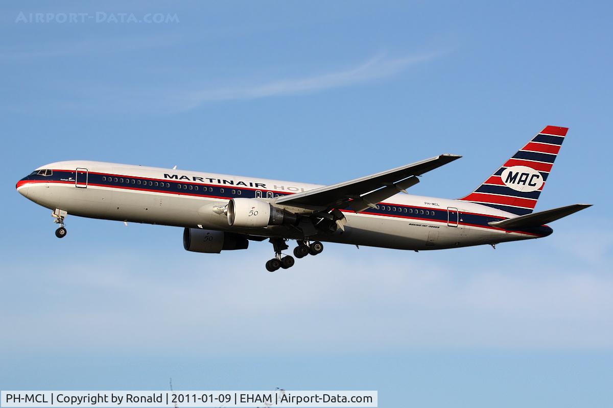 PH-MCL, 1992 Boeing 767-31A/ER C/N 26469, at spl