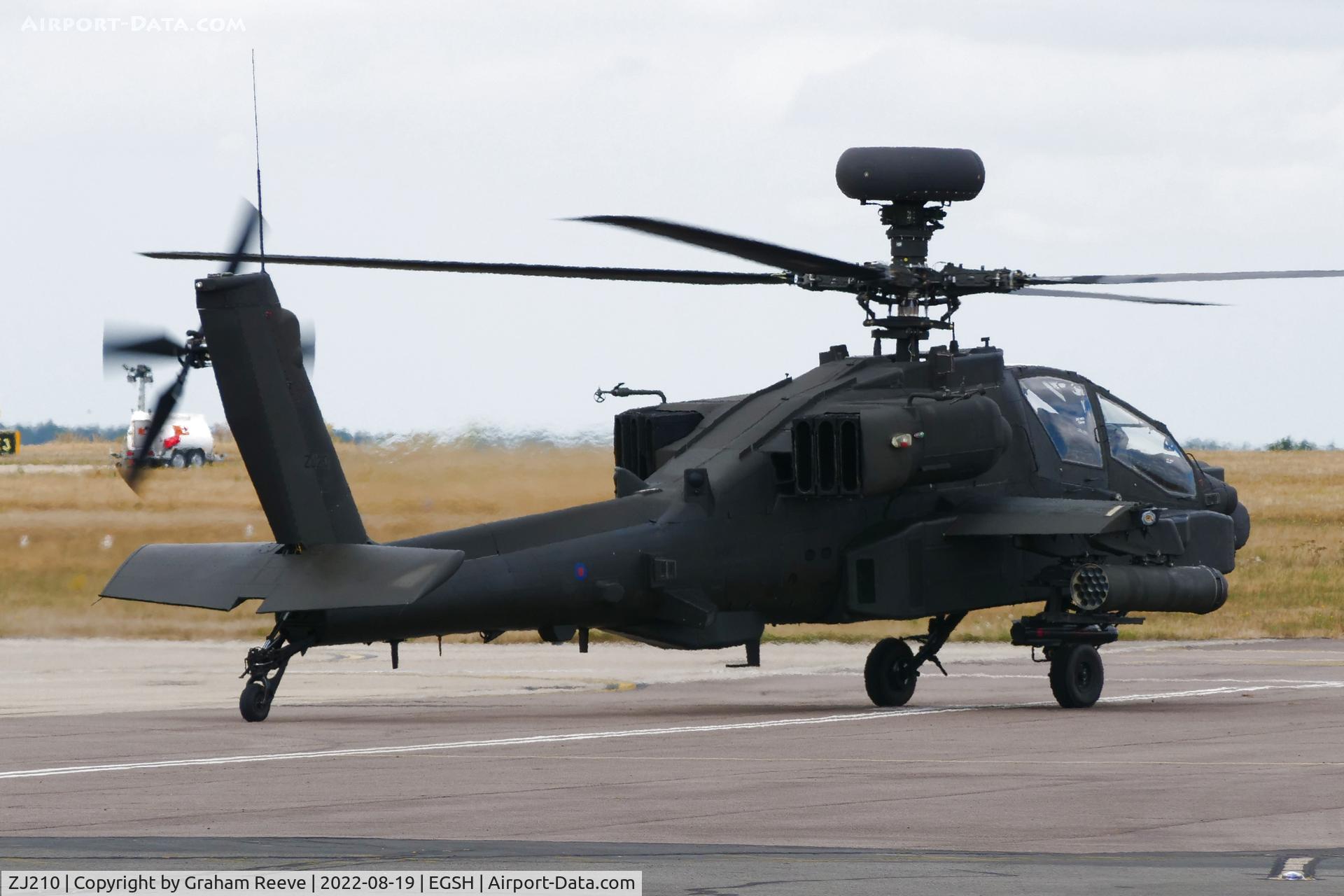ZJ210, Westland Apache AH.1 C/N DU044/WAH44, Departing from Norwich.
